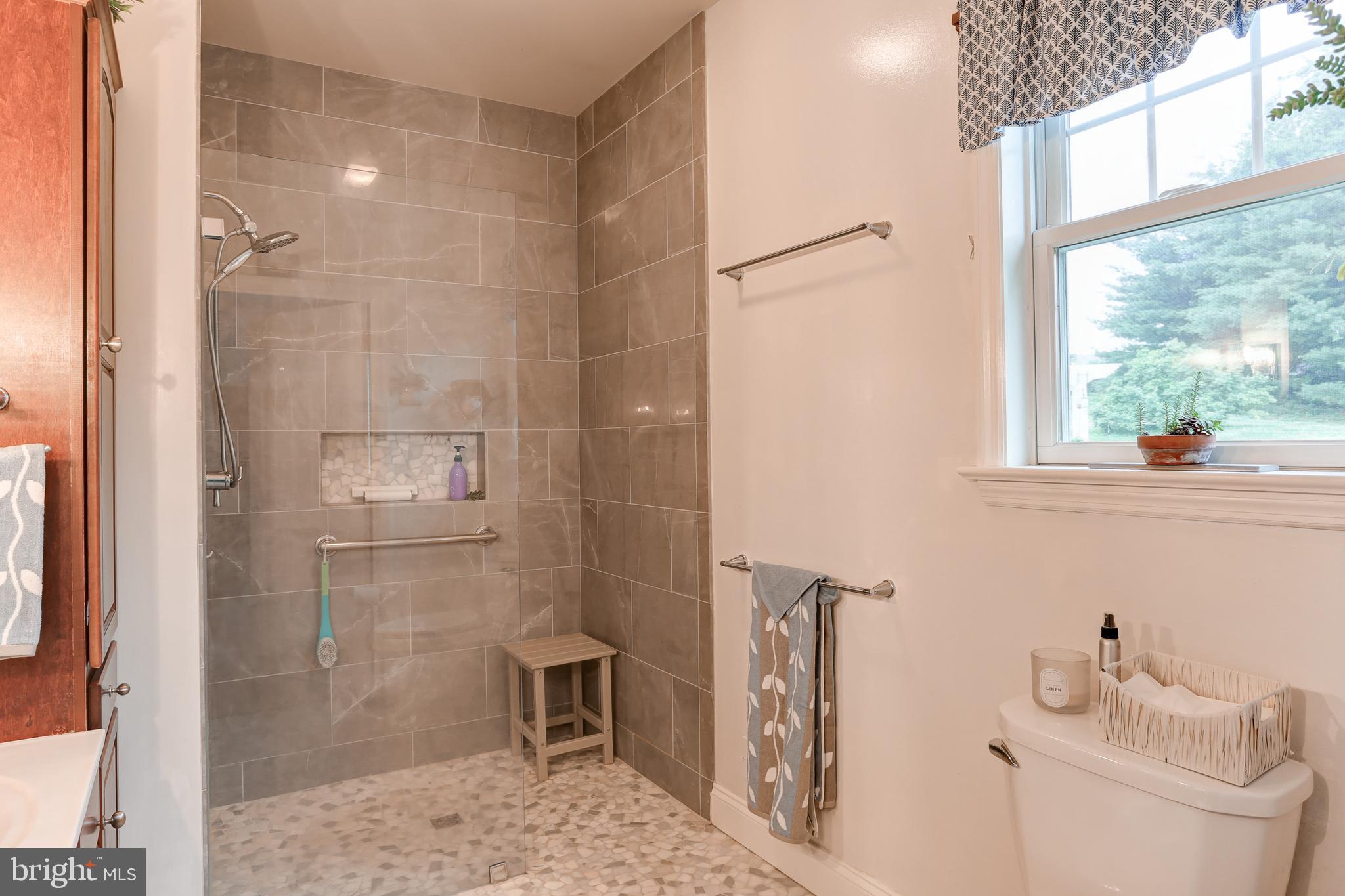 BRICKERVILLE - Residential