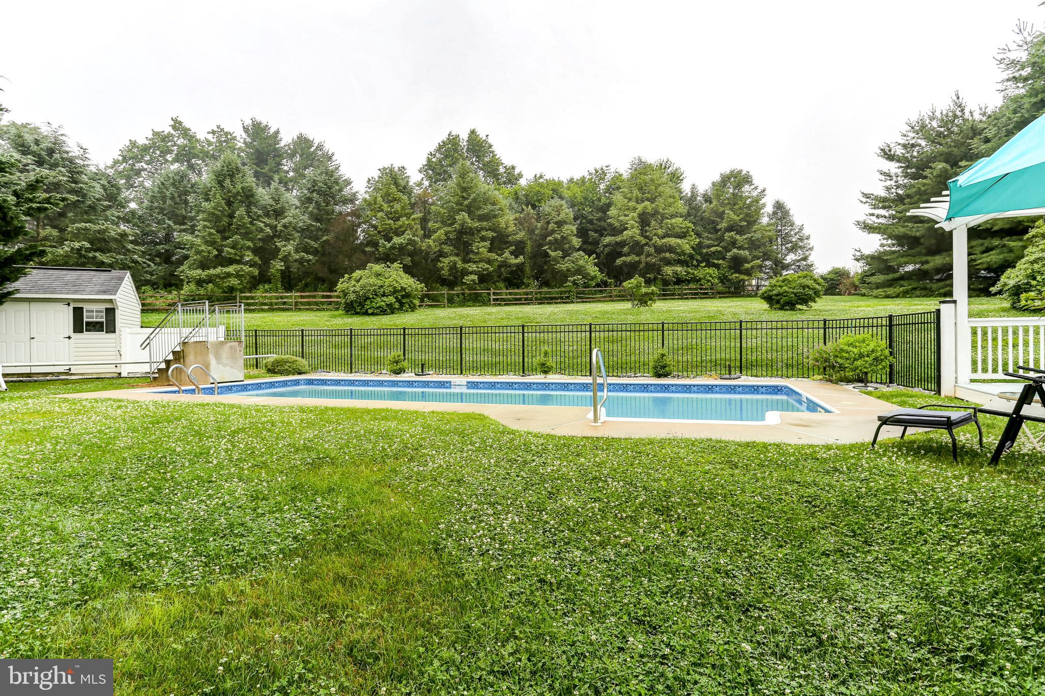 BRICKERVILLE - Residential