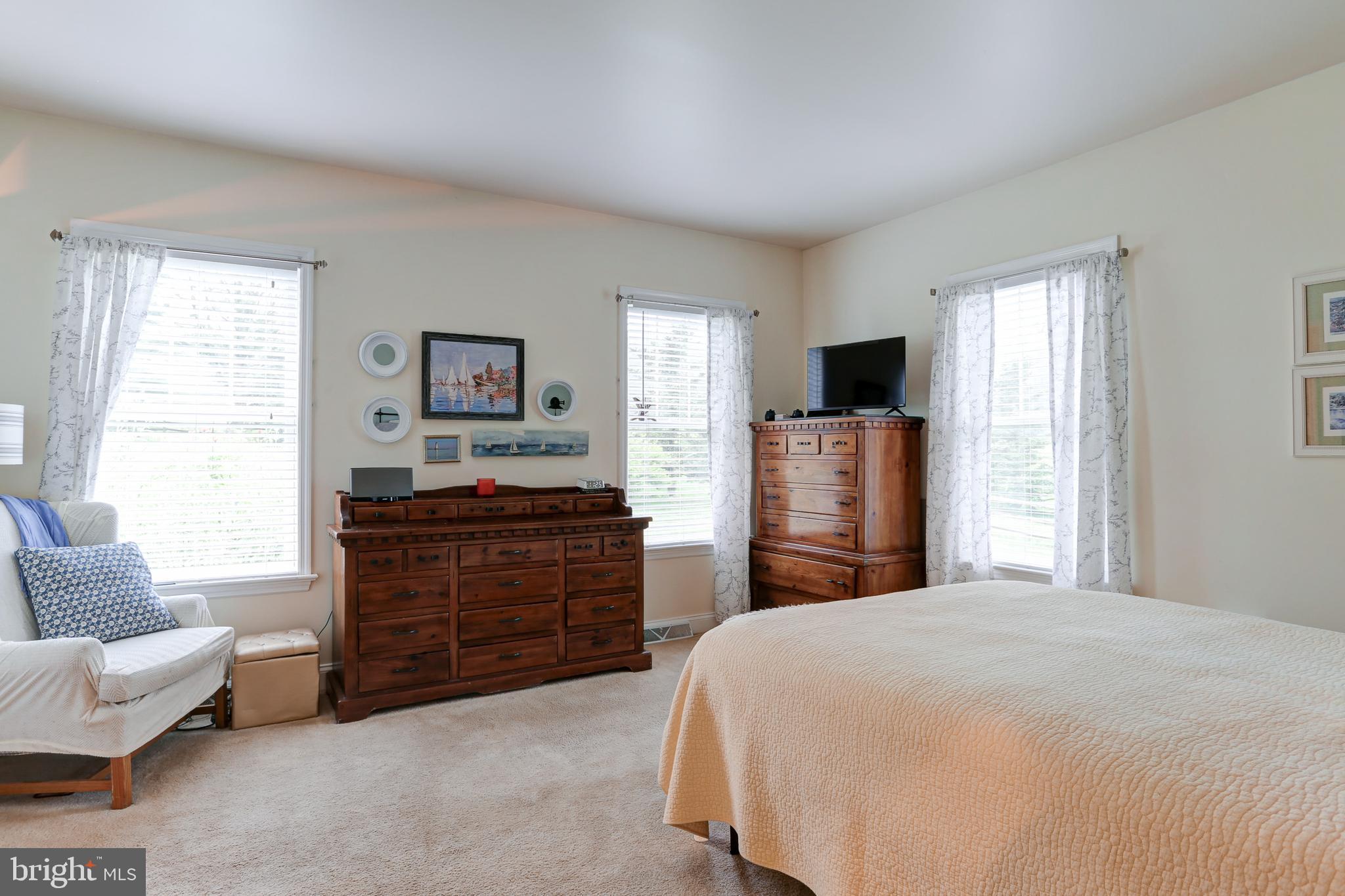 BRICKERVILLE - Residential