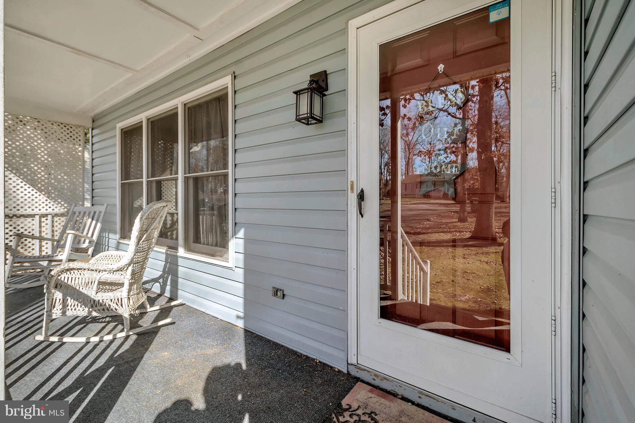 LAKE LAND - Residential