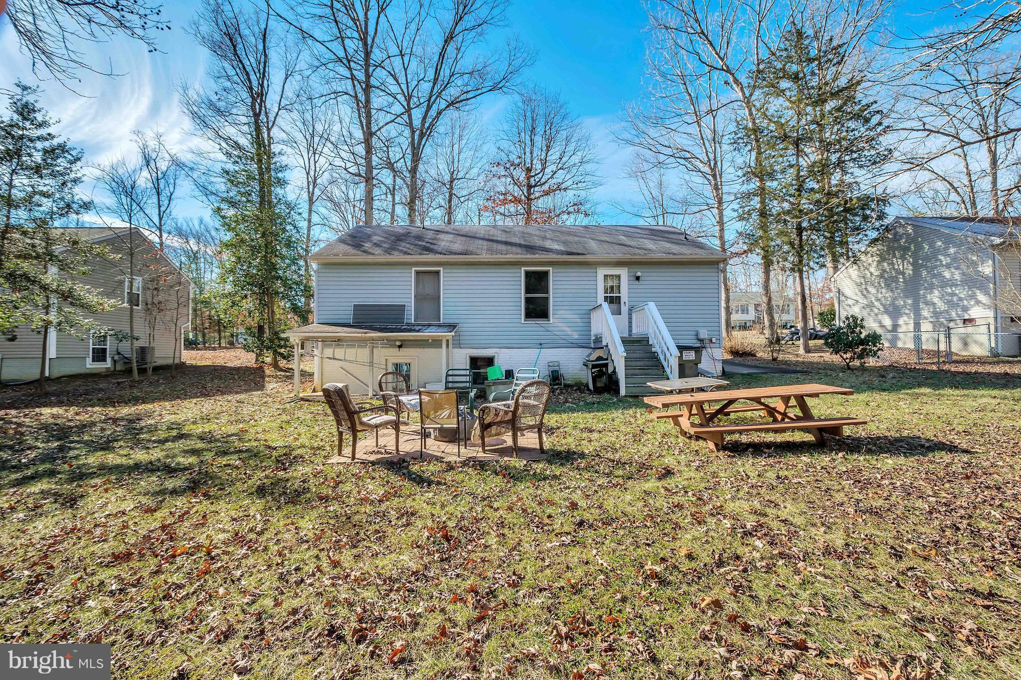 LAKE LAND - Residential