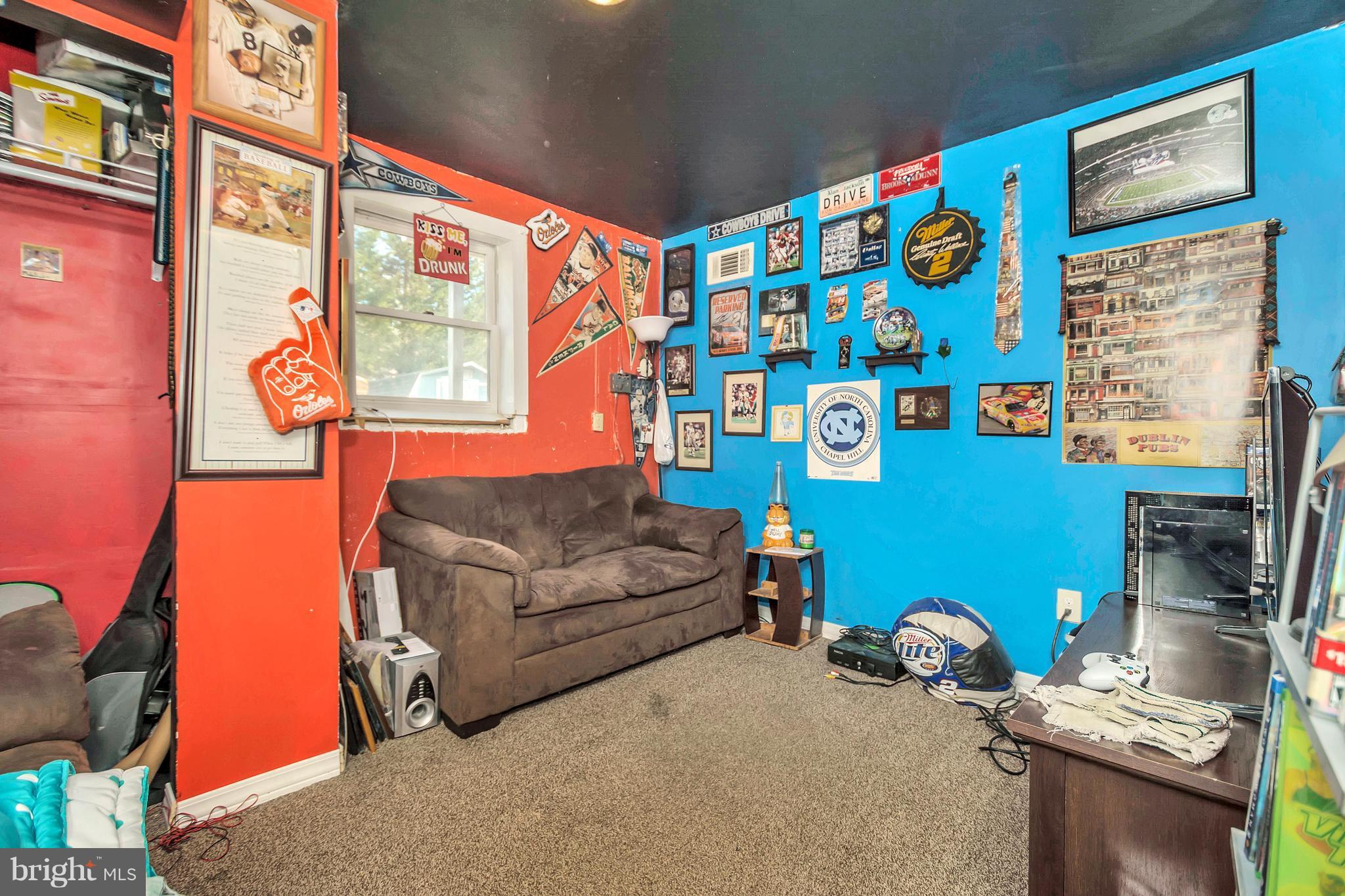 LAKE LAND - Residential