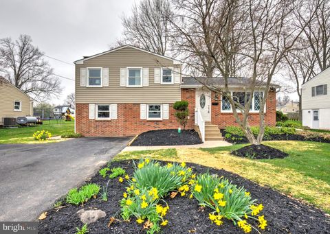 1118 EMERALD AVENUE LANSDALE PA 19446