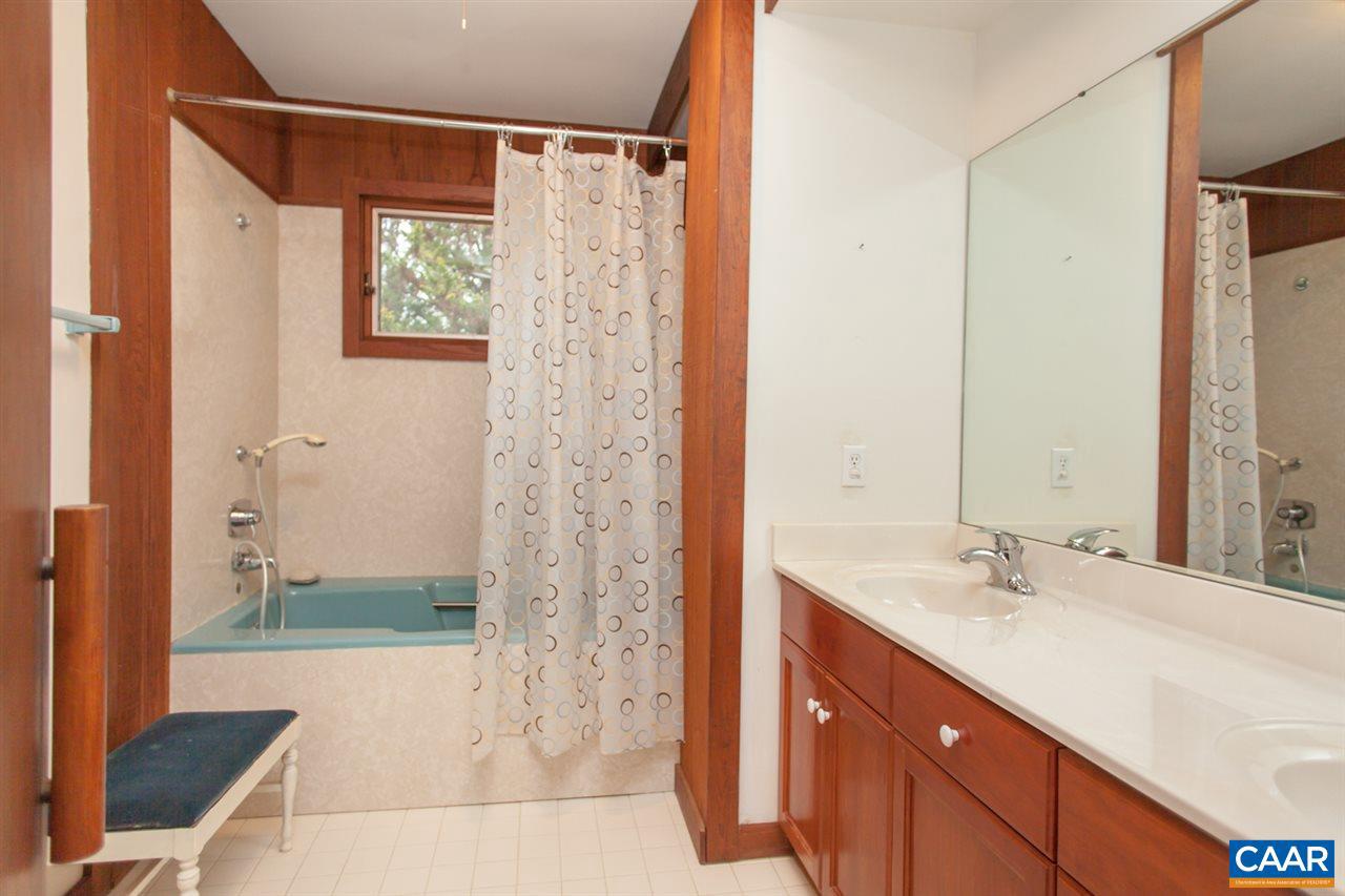 AUBURN HILLS - Residential