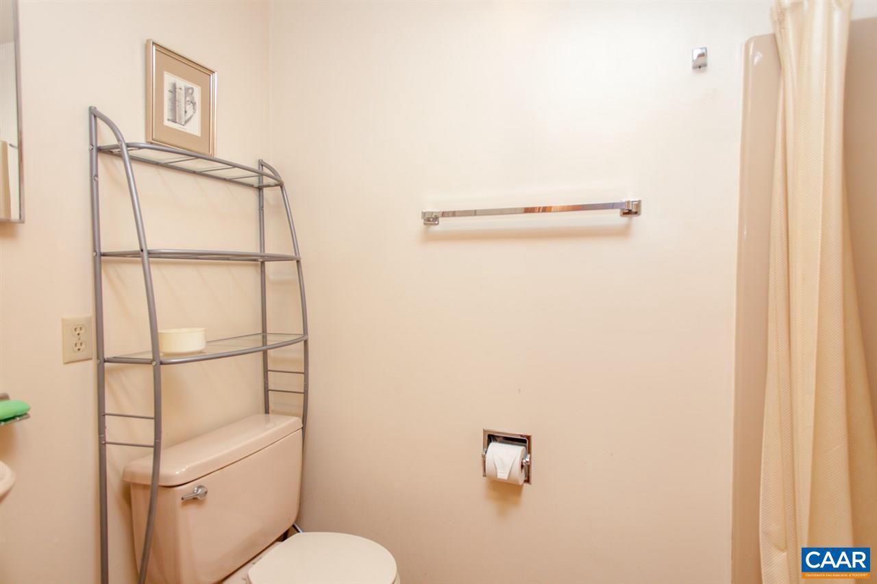 AUBURN HILLS - Residential