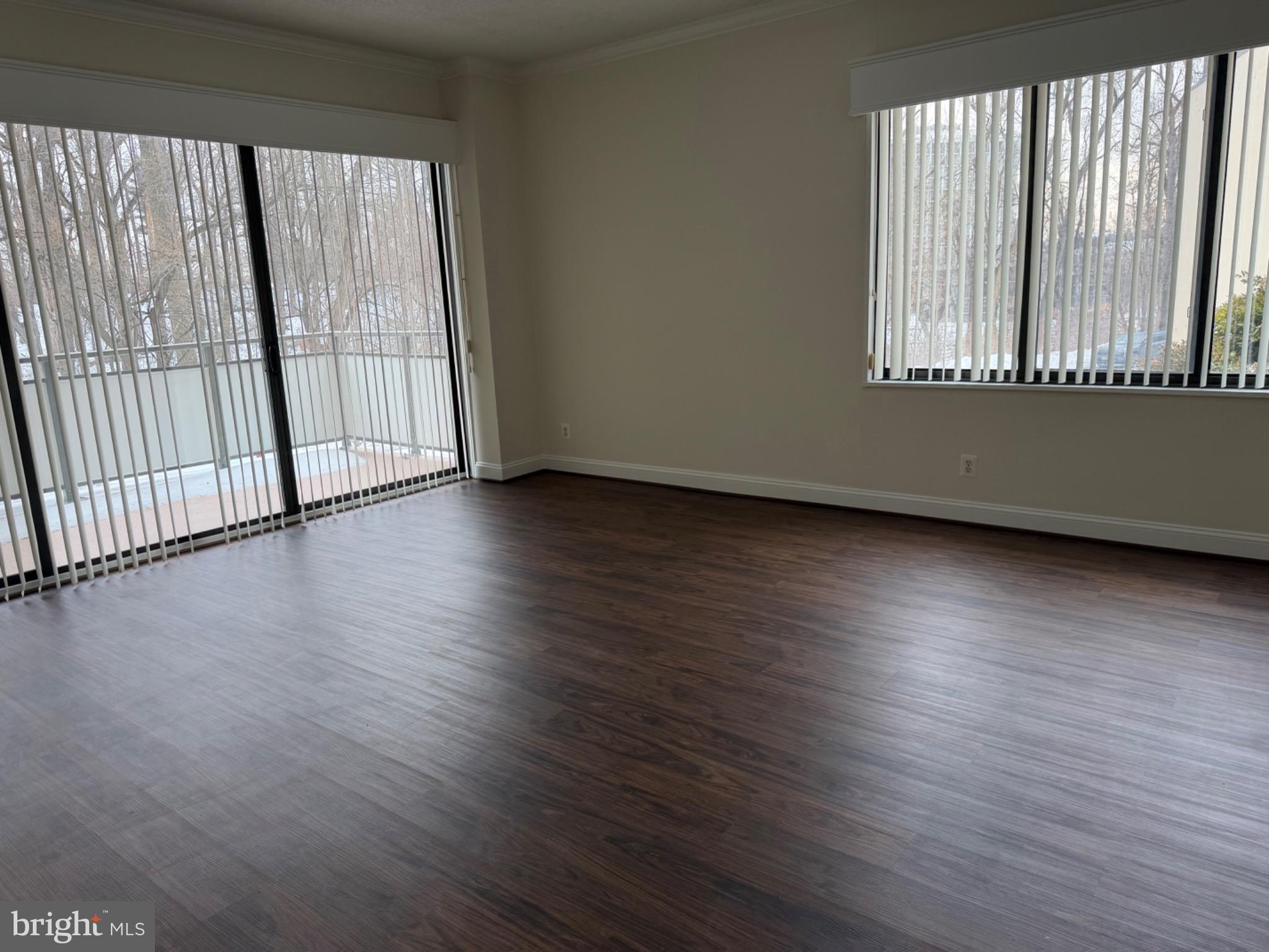 PROMENADE TOWERS - Residential