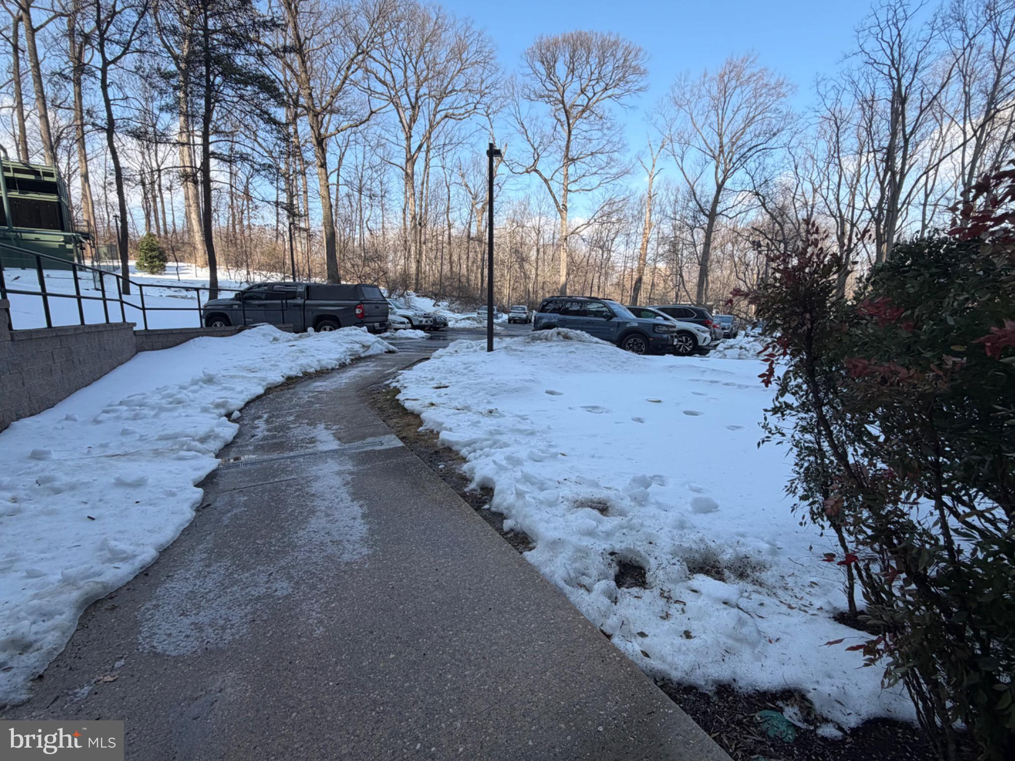 PROMENADE TOWERS - Residential