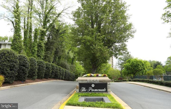 PROMENADE TOWERS - Residential