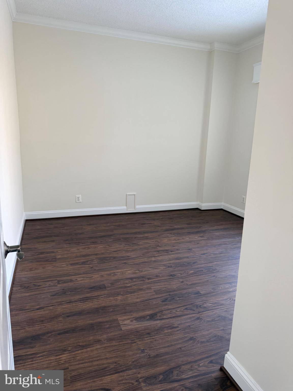 PROMENADE TOWERS - Residential