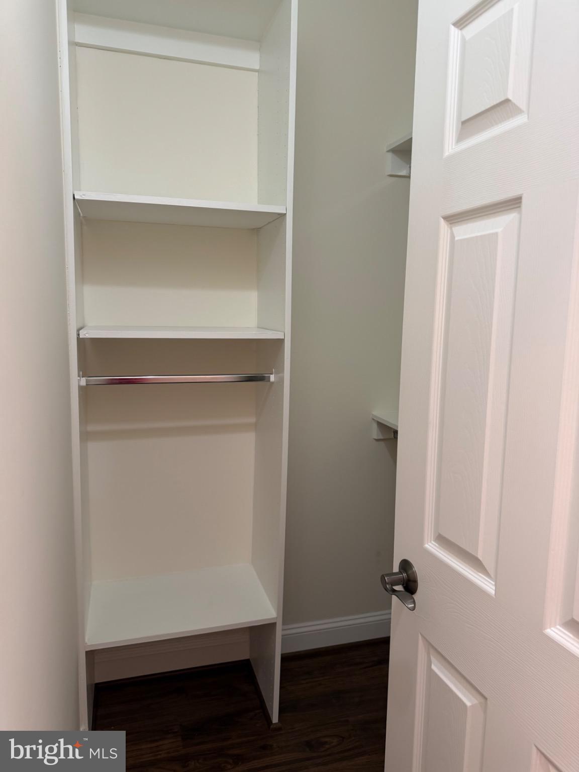 PROMENADE TOWERS - Residential