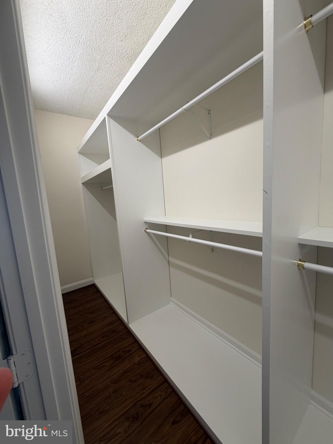 PROMENADE TOWERS - Residential