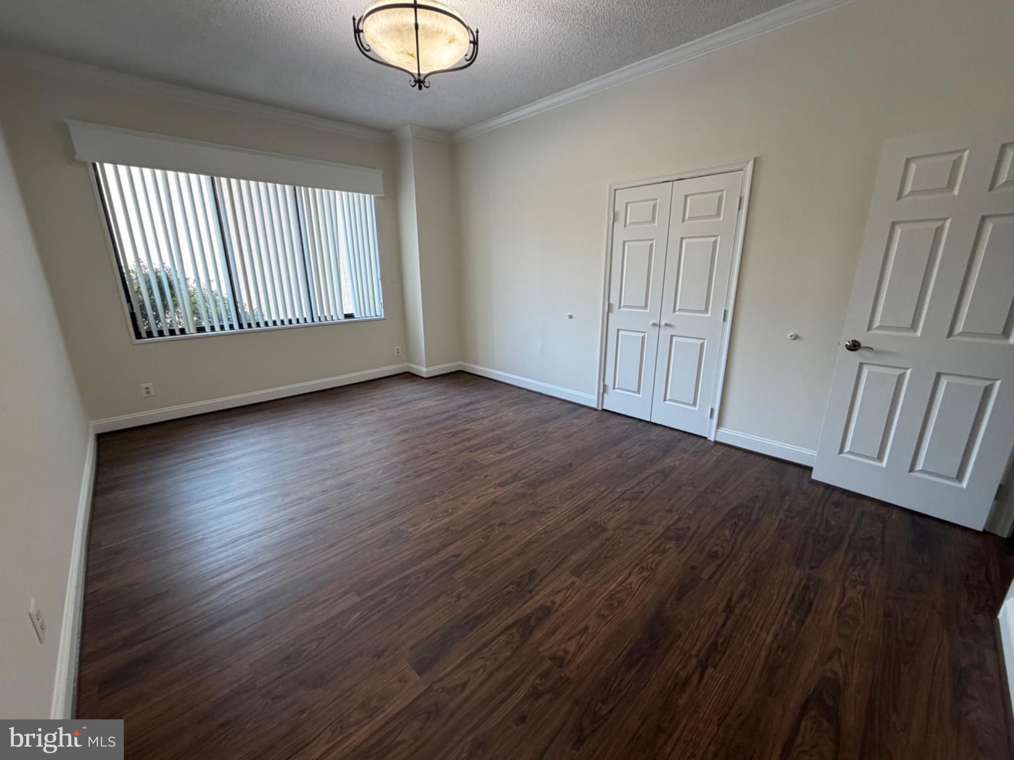 PROMENADE TOWERS - Residential