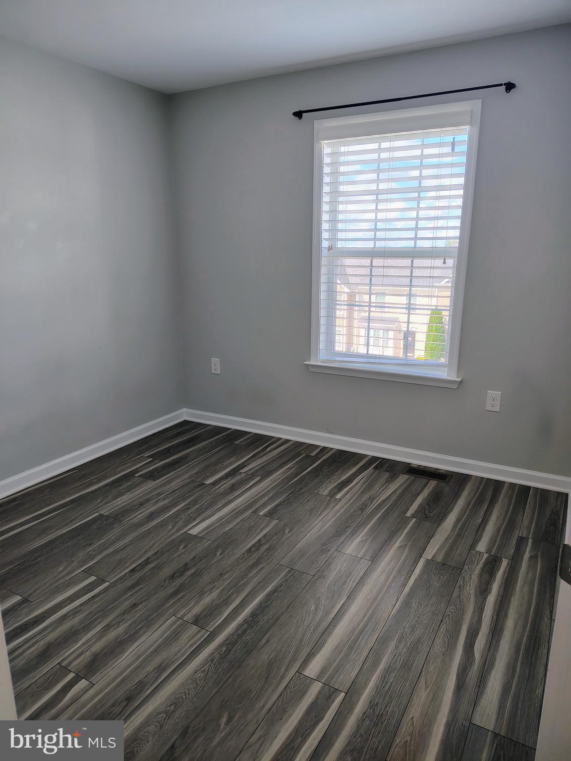 KENSINGTON TERRACE - Residential Lease