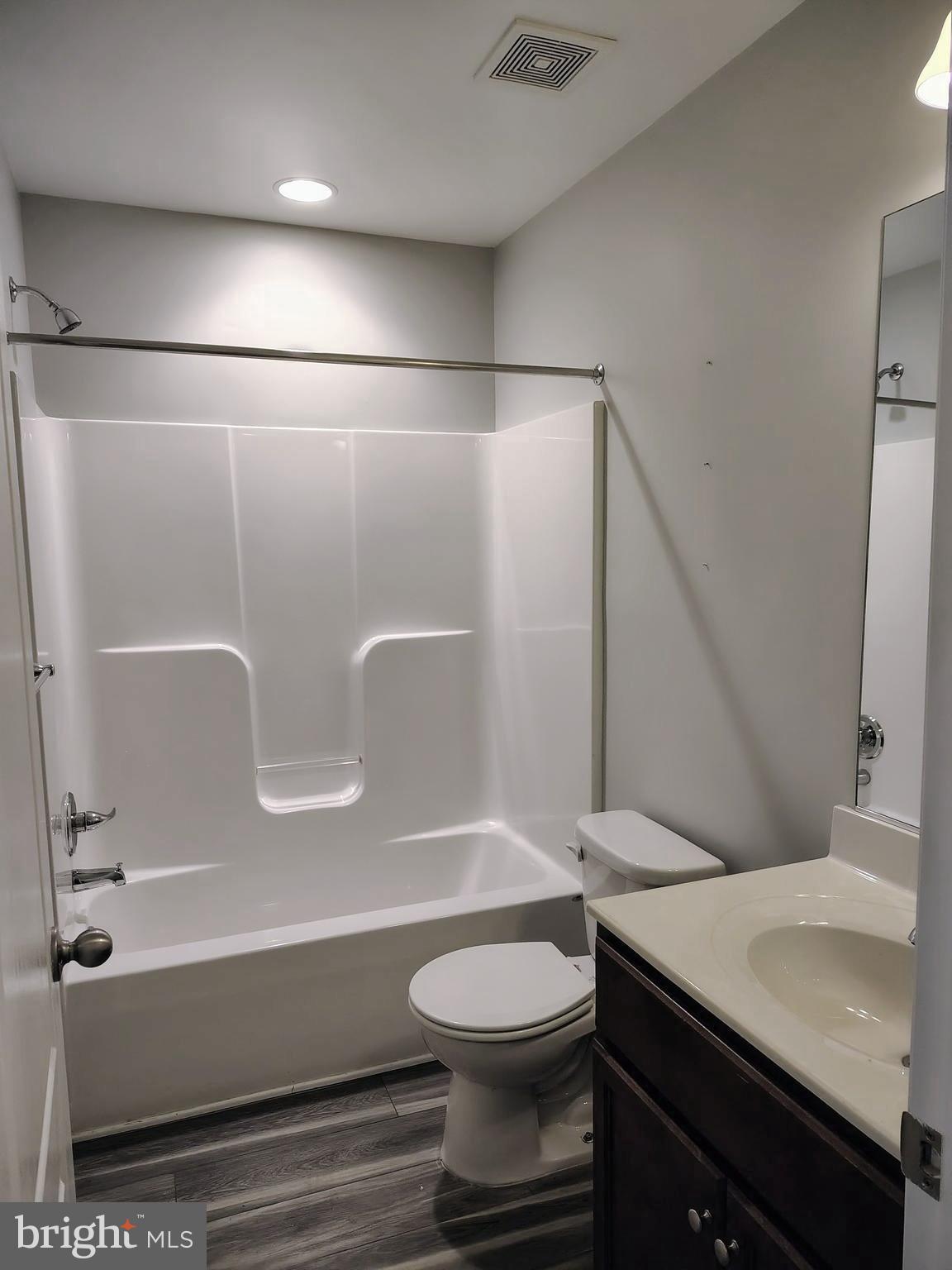 KENSINGTON TERRACE - Residential Lease