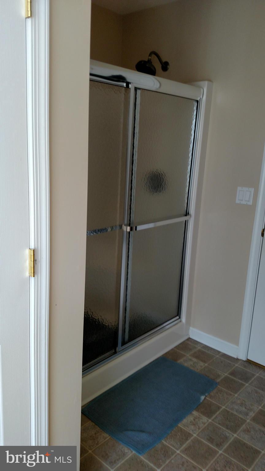 MISTY POND OF WILDEWOOD - Residential Lease