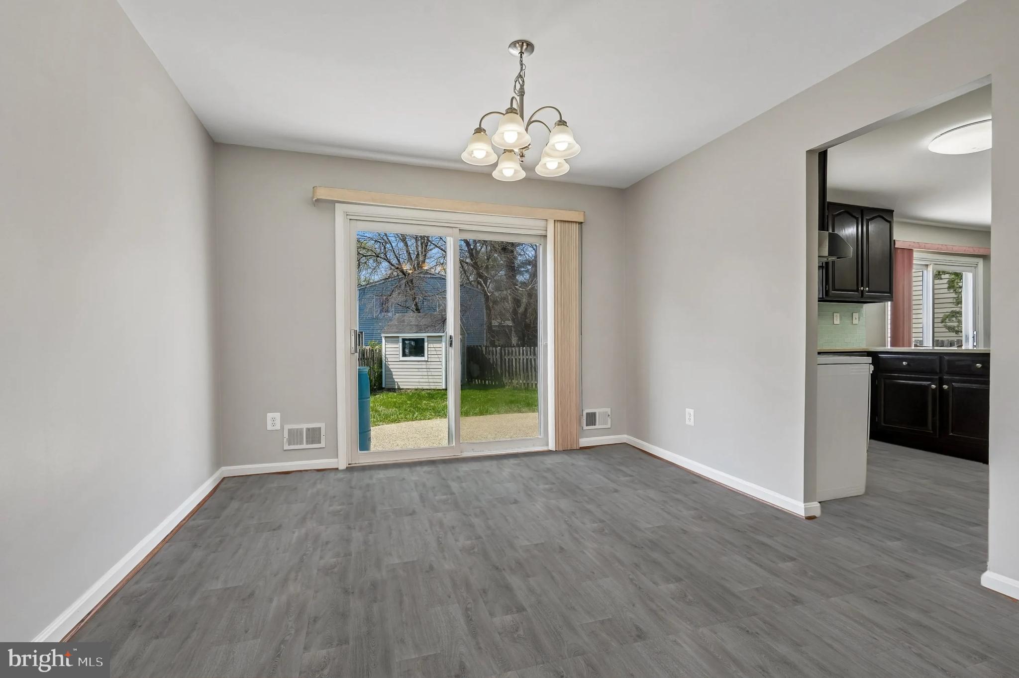 MILL CREEK TOWNE - Residential