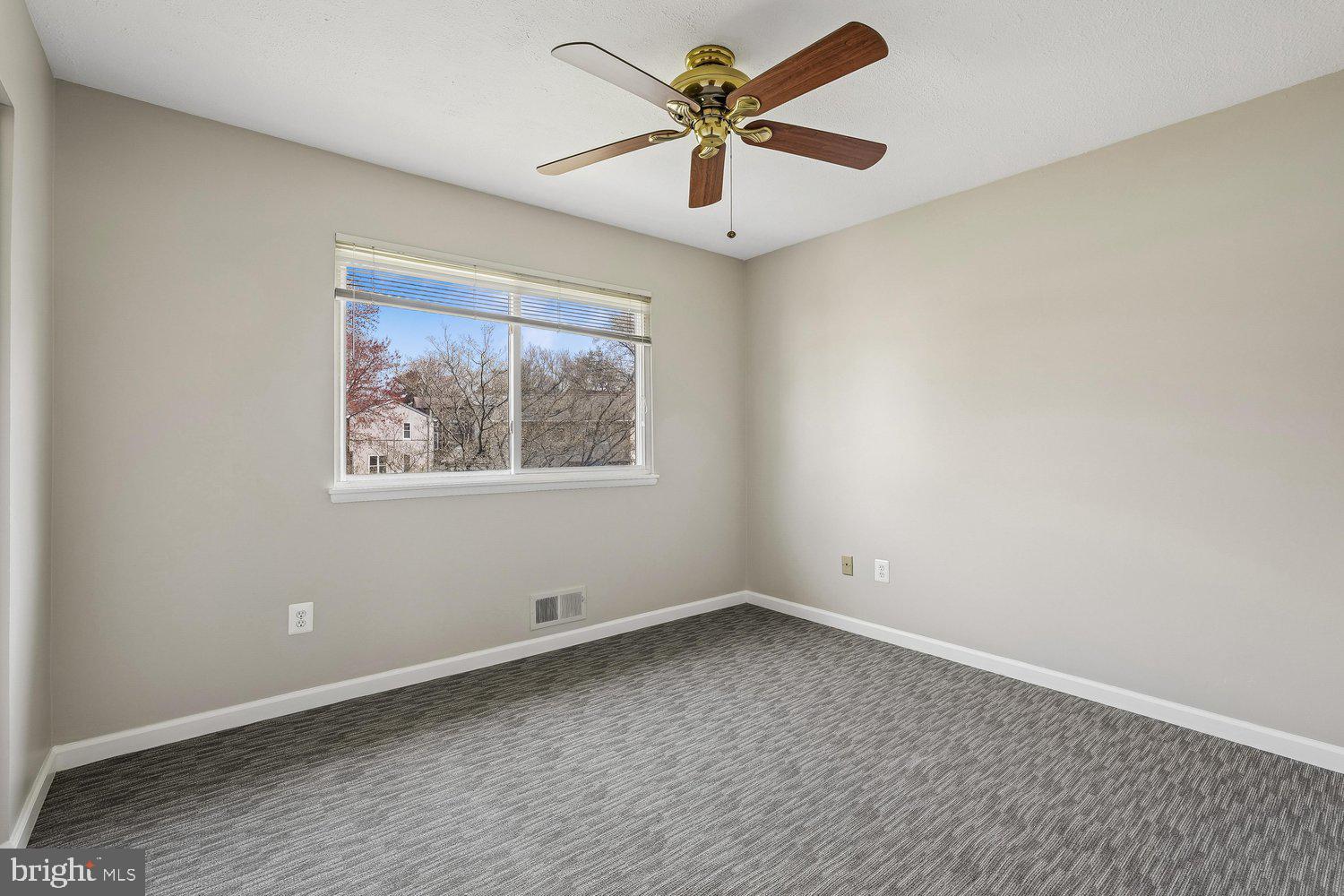 MILL CREEK TOWNE - Residential
