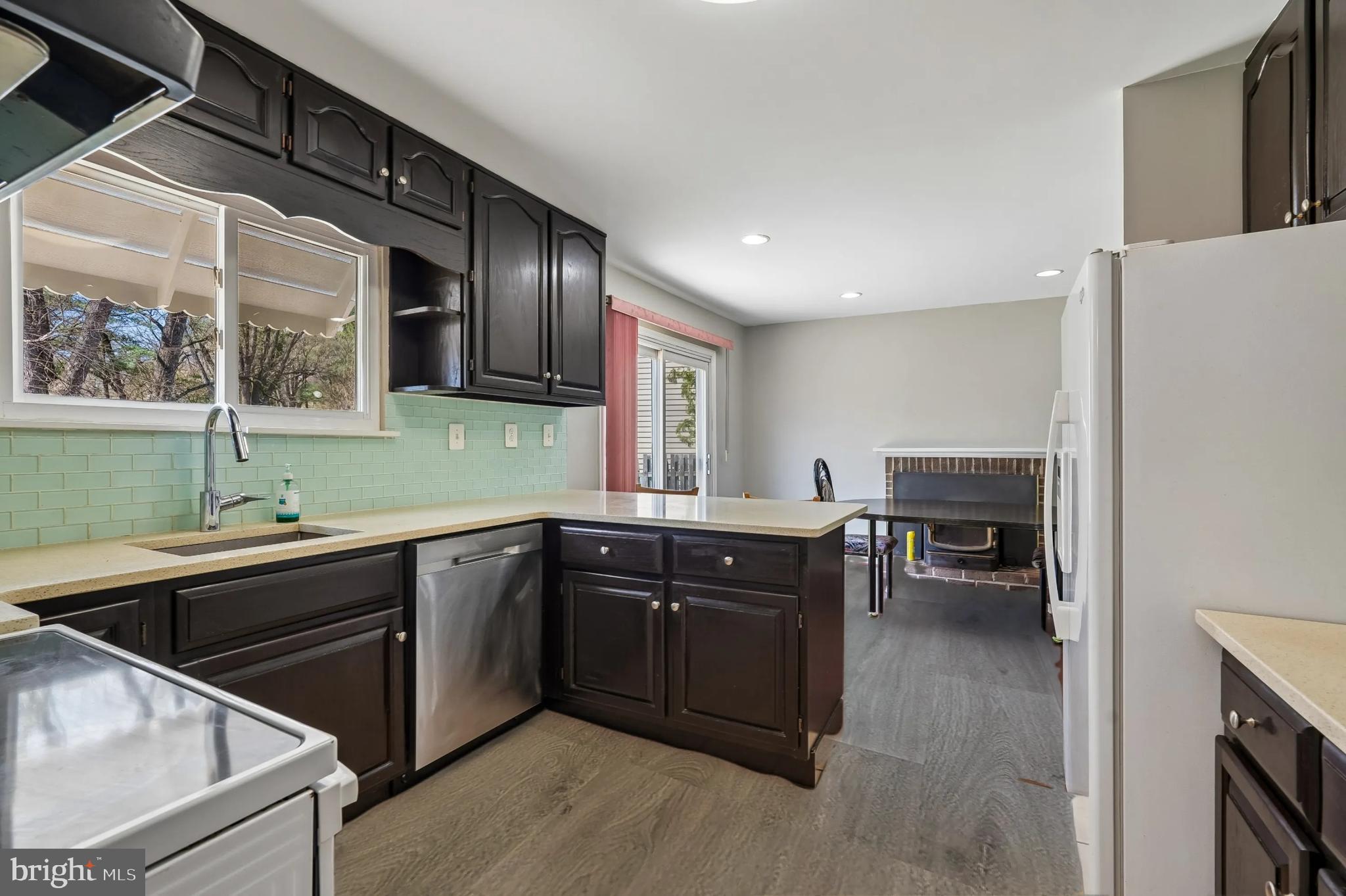 MILL CREEK TOWNE - Residential