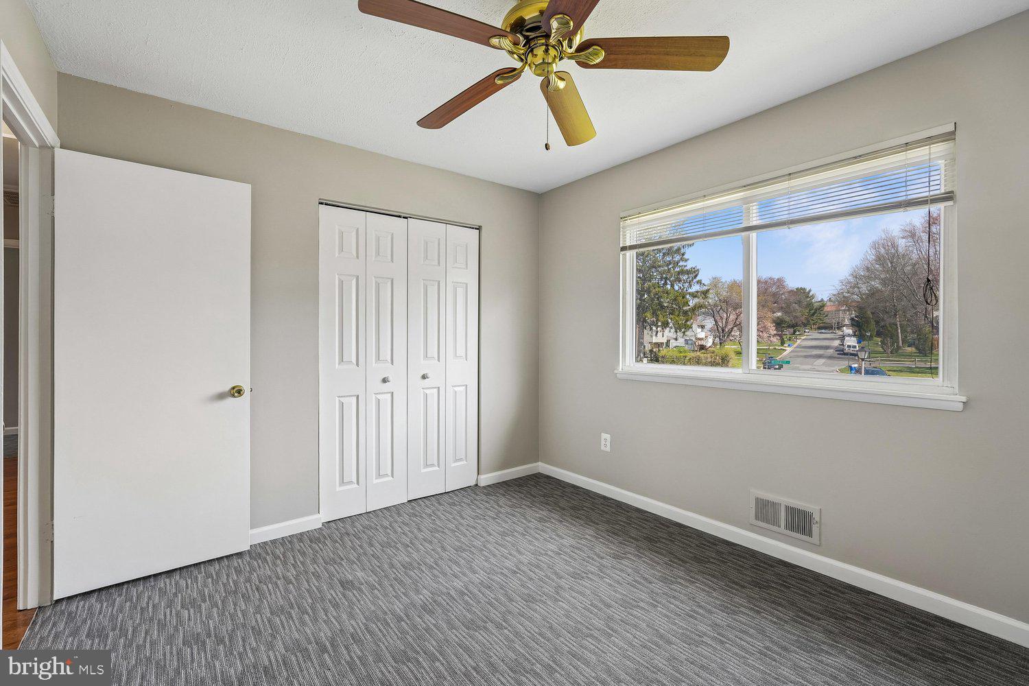 MILL CREEK TOWNE - Residential