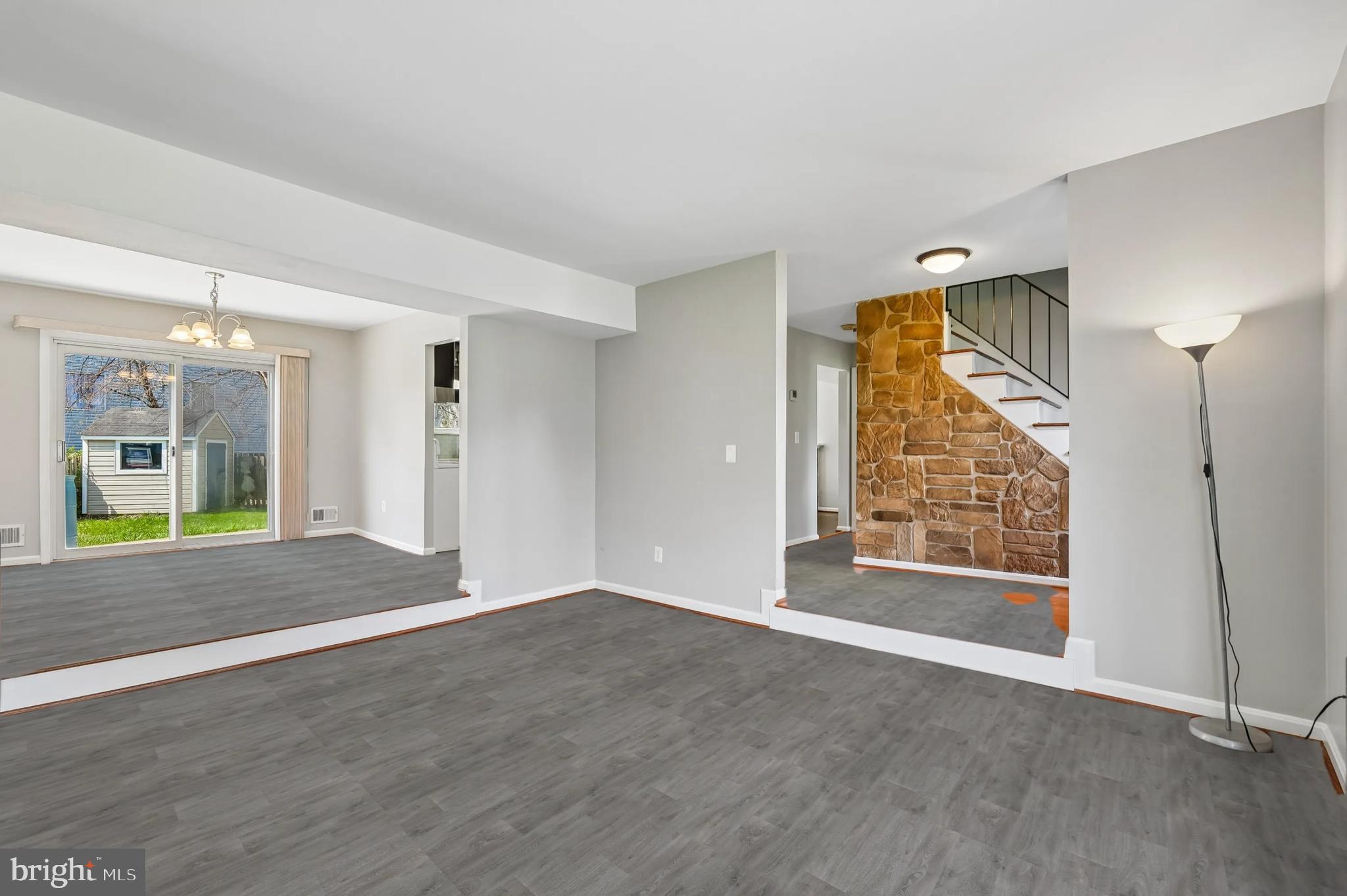 MILL CREEK TOWNE - Residential