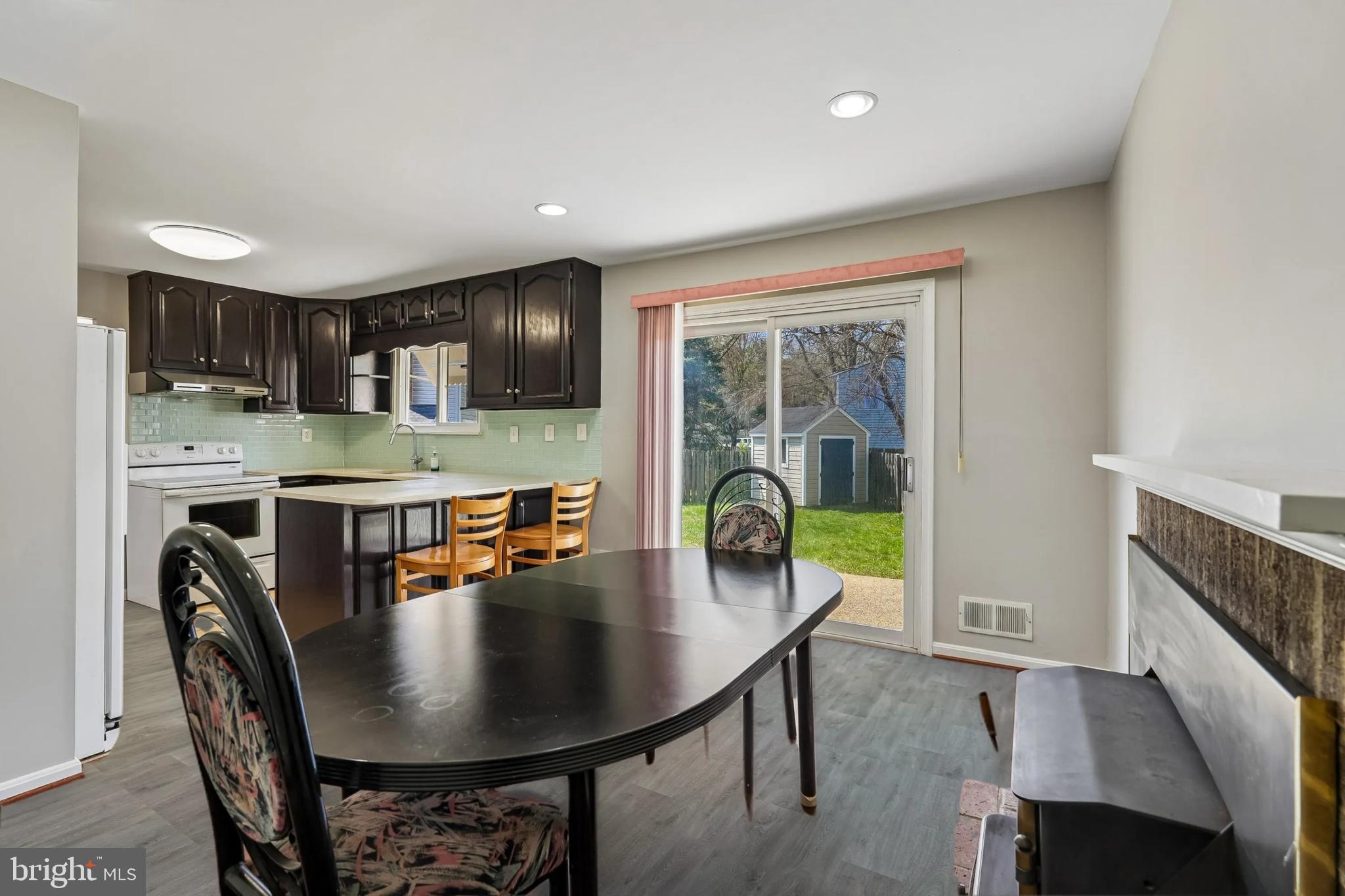 MILL CREEK TOWNE - Residential