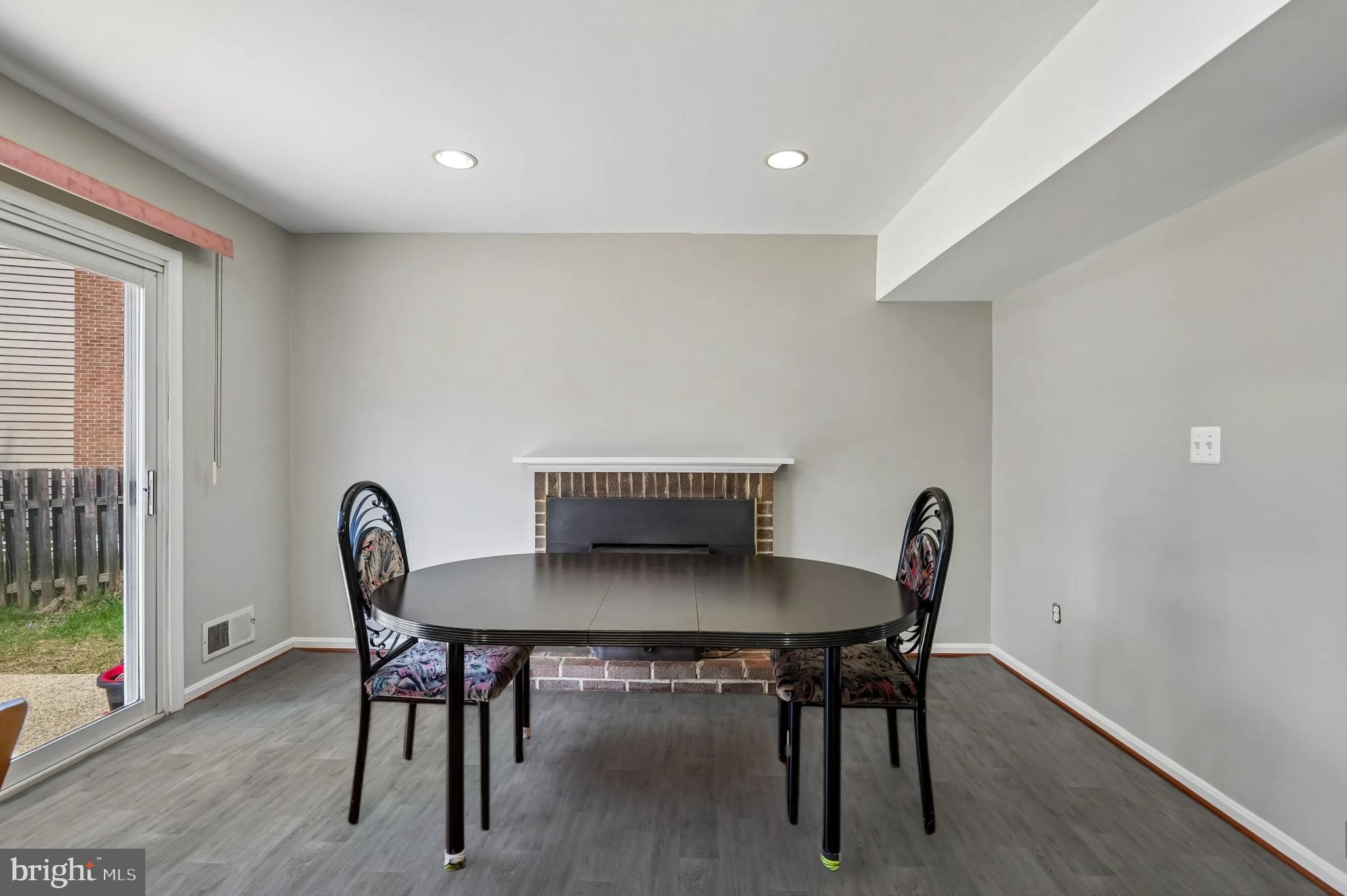 MILL CREEK TOWNE - Residential