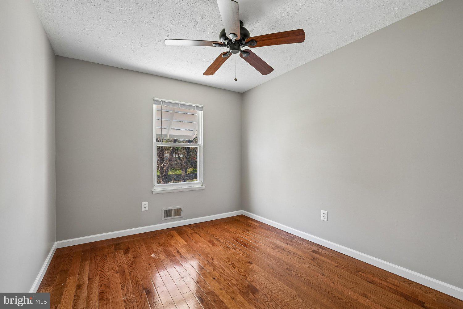 MILL CREEK TOWNE - Residential