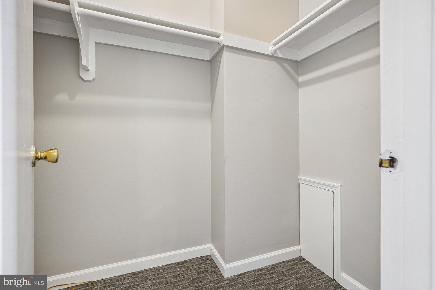 MILL CREEK TOWNE - Residential