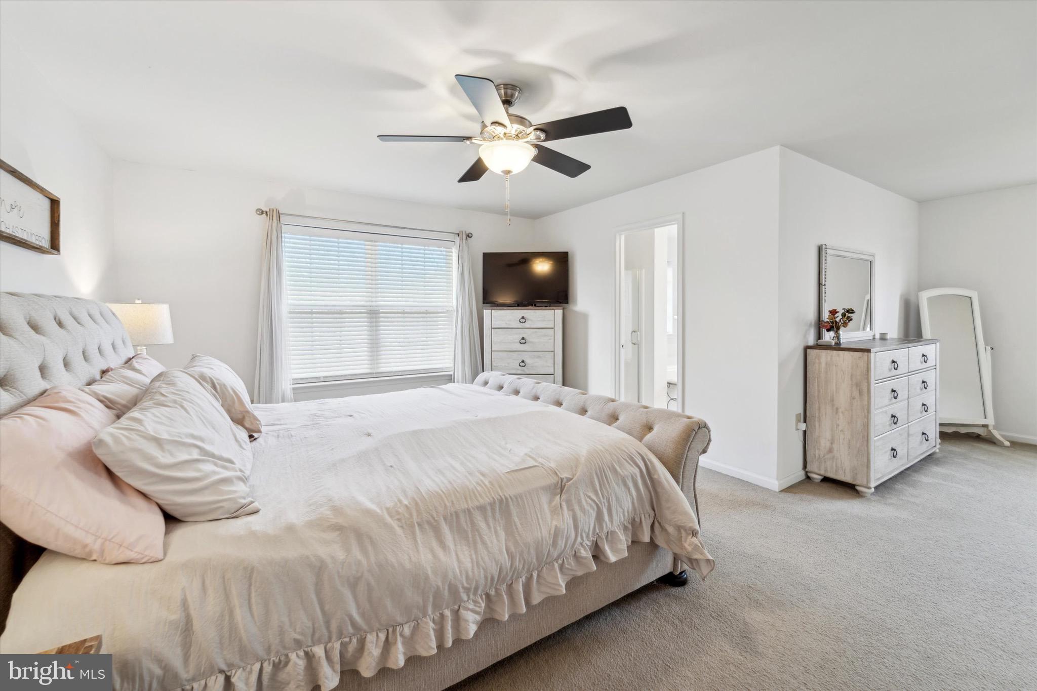 HAWTHORNE ESTATES - Residential