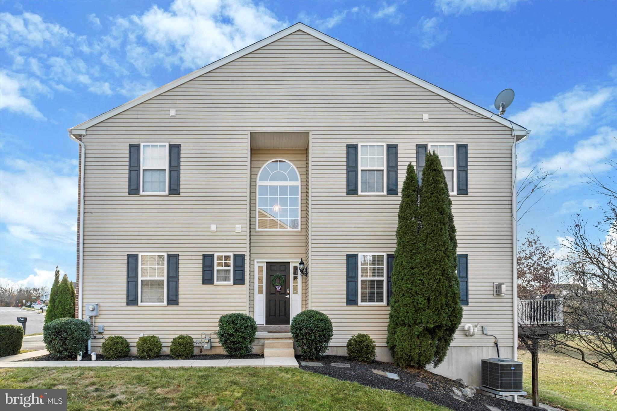 HAWTHORNE ESTATES - Residential