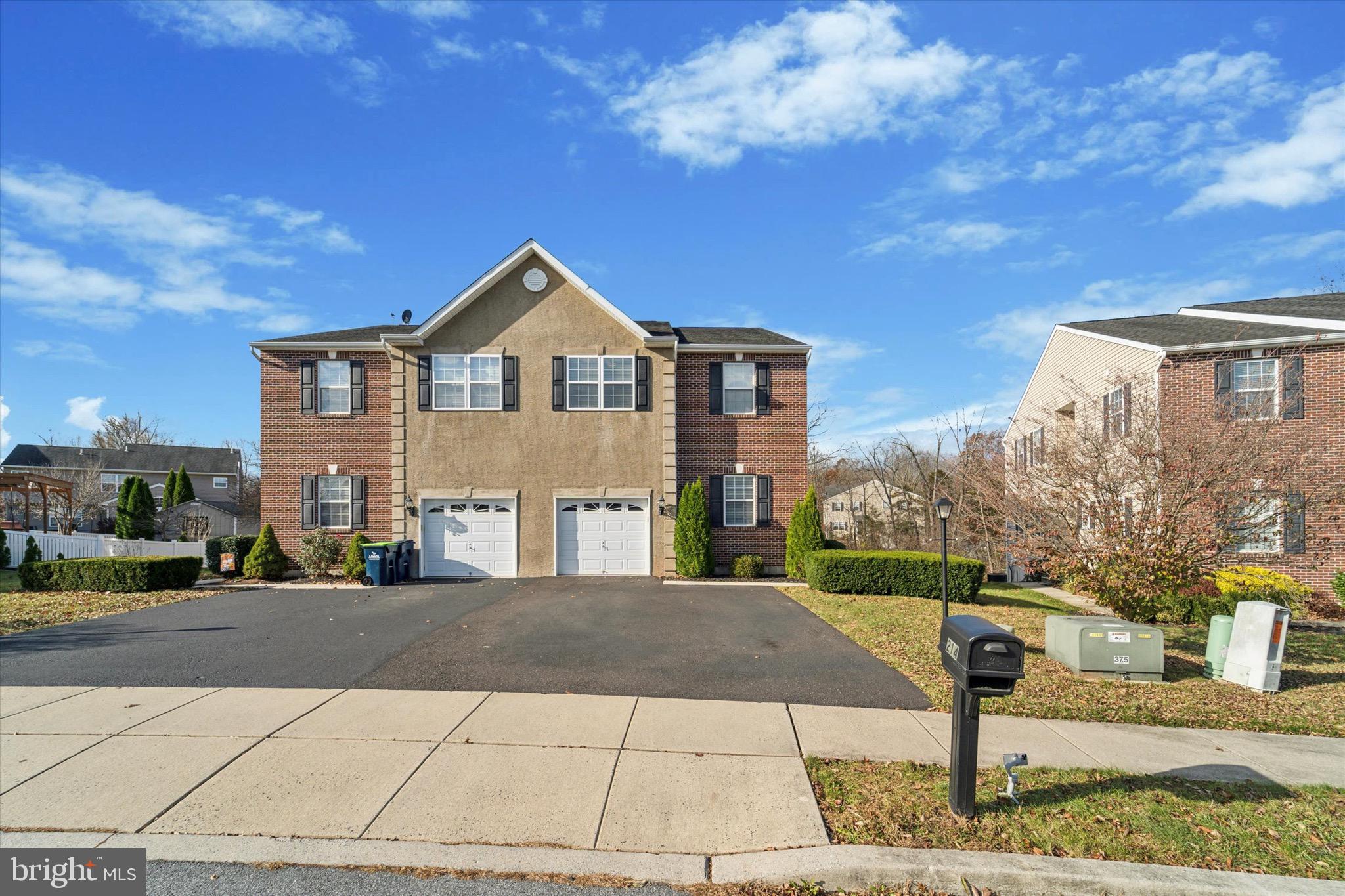 HAWTHORNE ESTATES - Residential