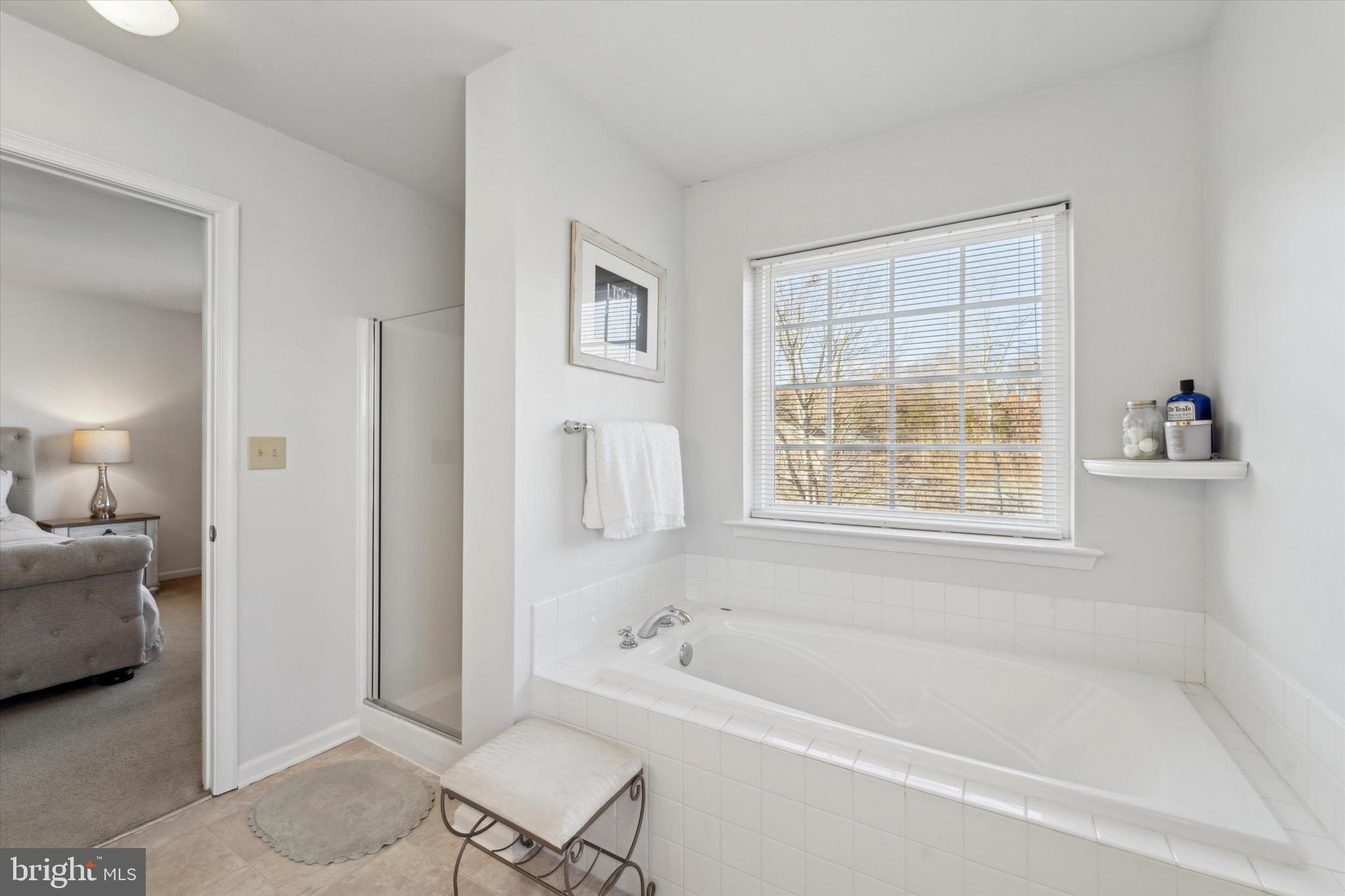 HAWTHORNE ESTATES - Residential