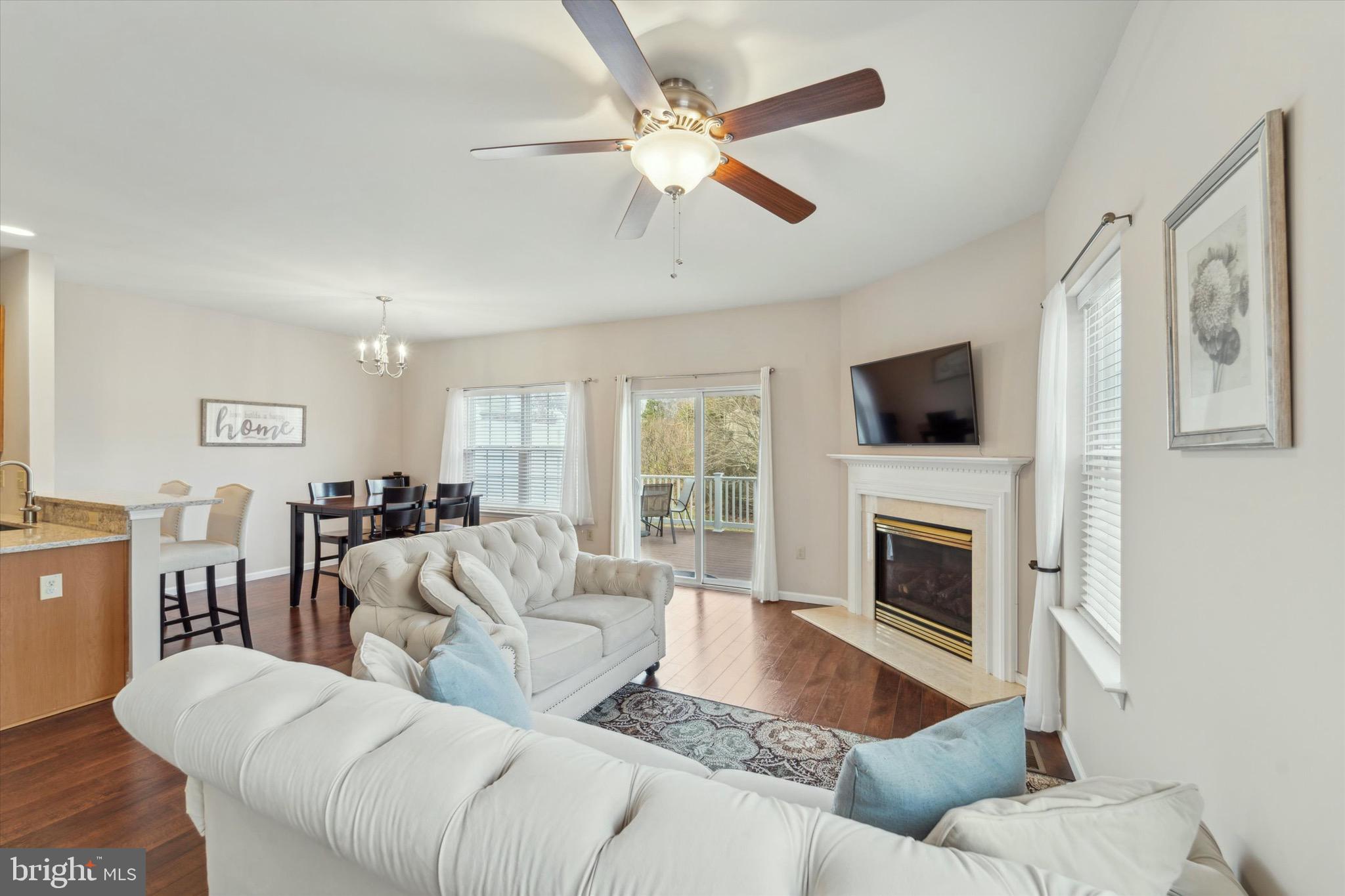 HAWTHORNE ESTATES - Residential