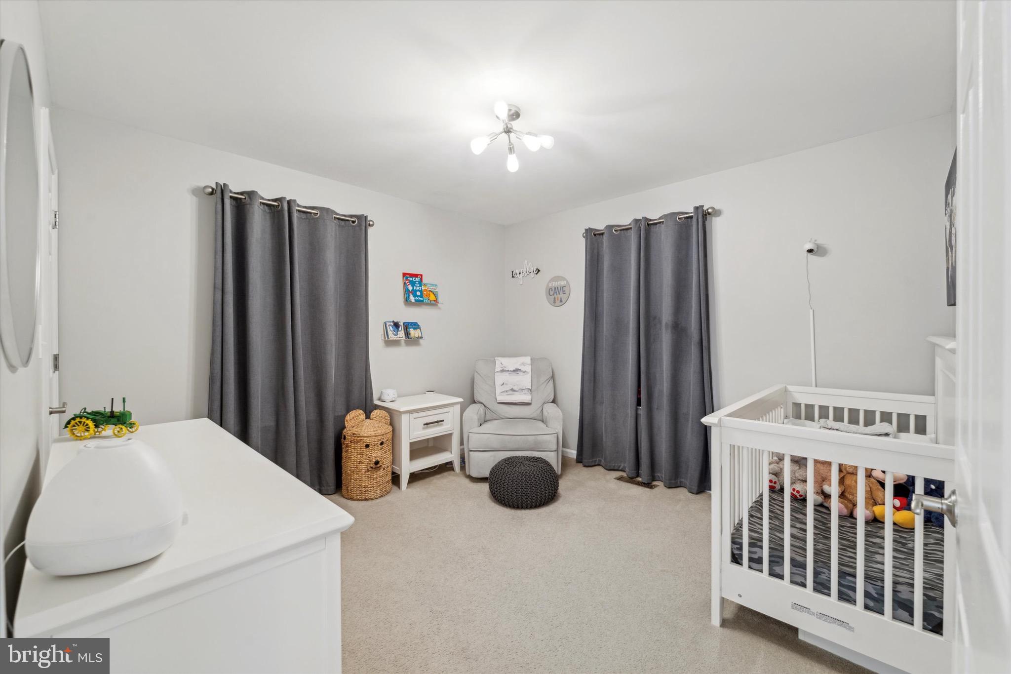 HAWTHORNE ESTATES - Residential