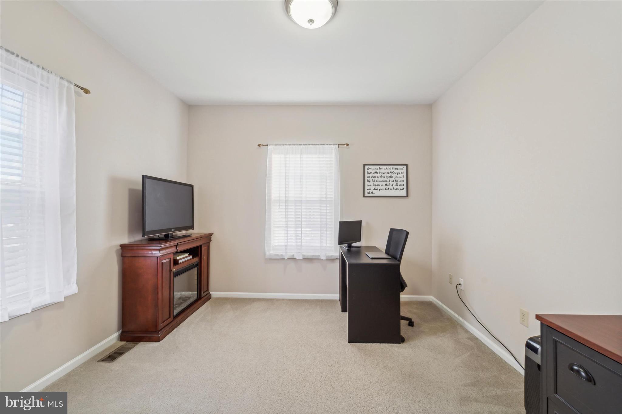 HAWTHORNE ESTATES - Residential