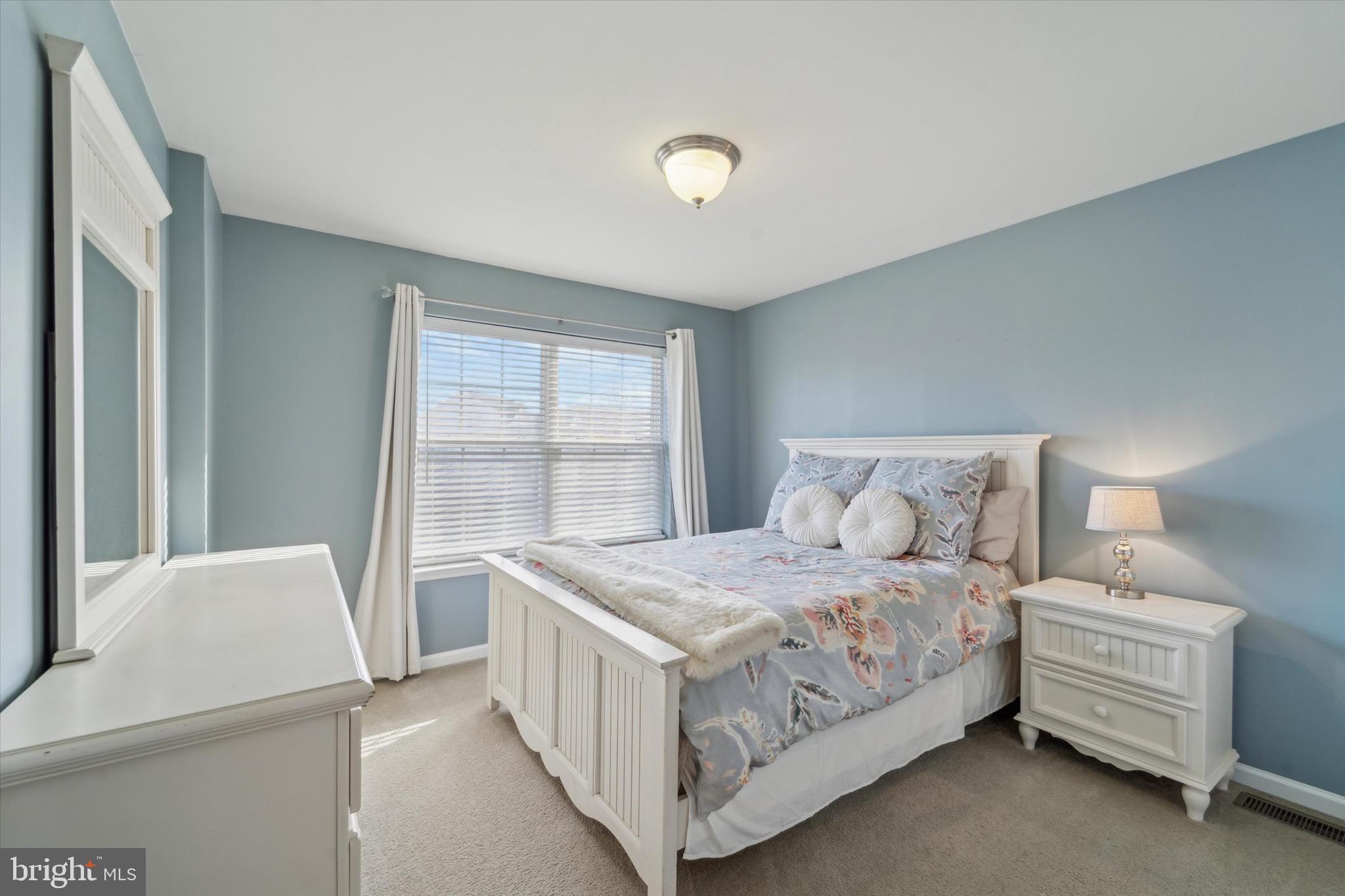 HAWTHORNE ESTATES - Residential