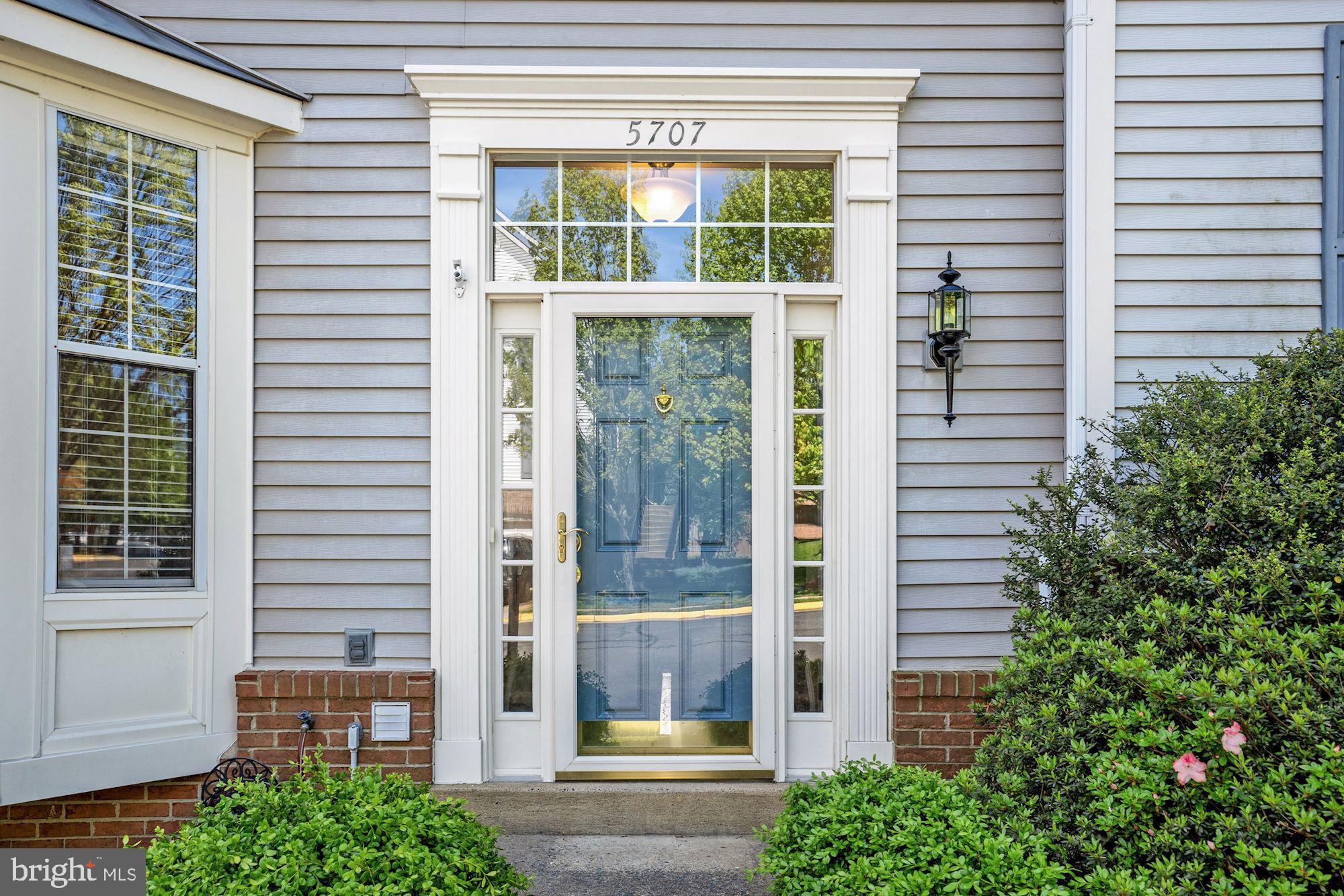 THE MEWS - Residential