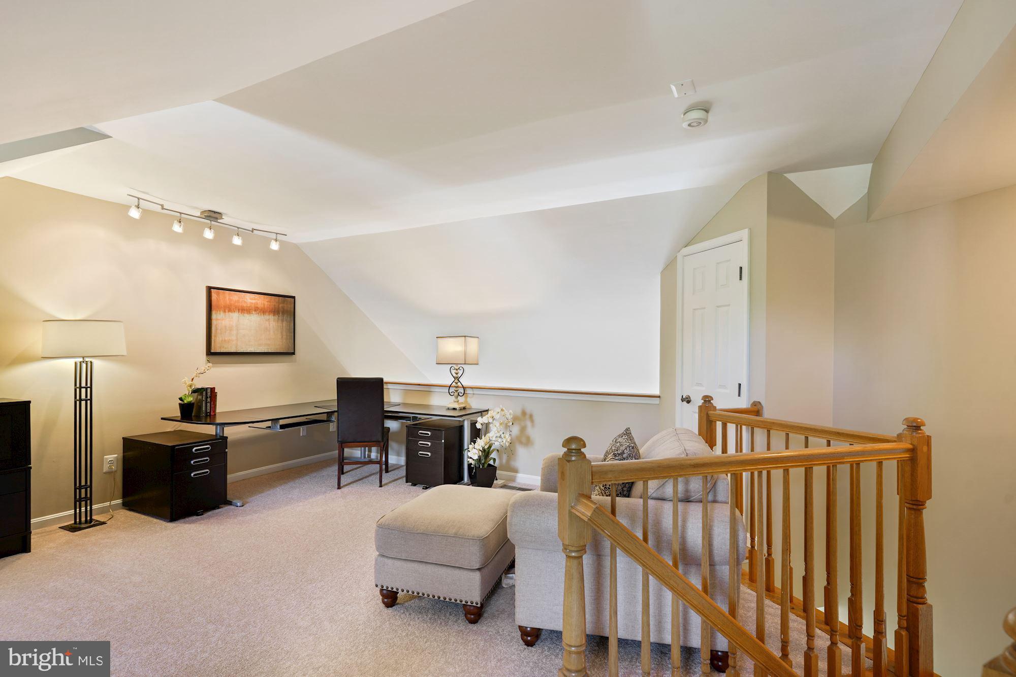 THE MEWS - Residential