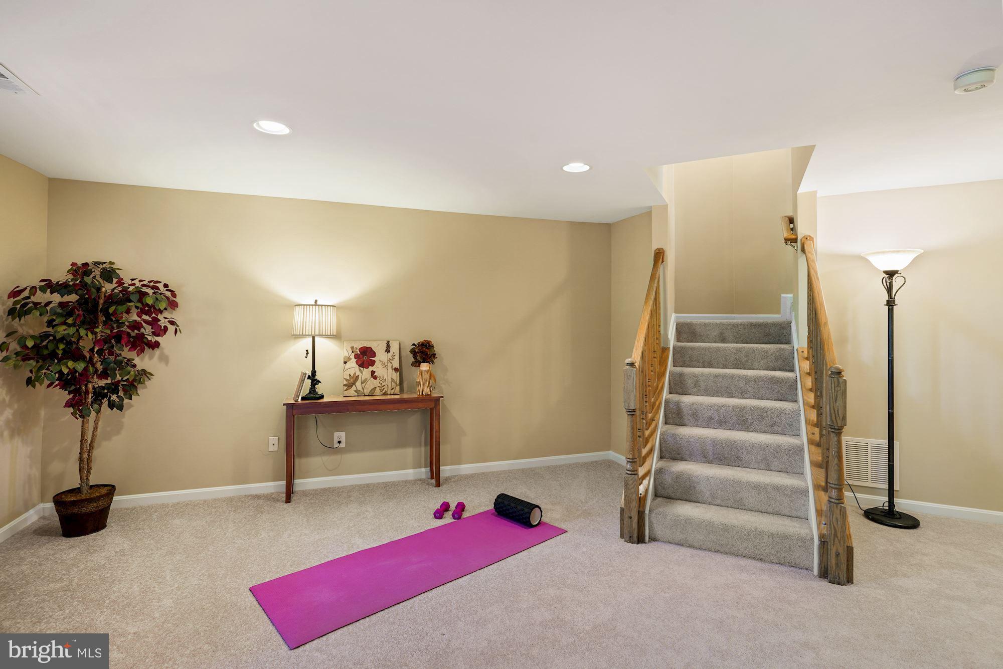 THE MEWS - Residential