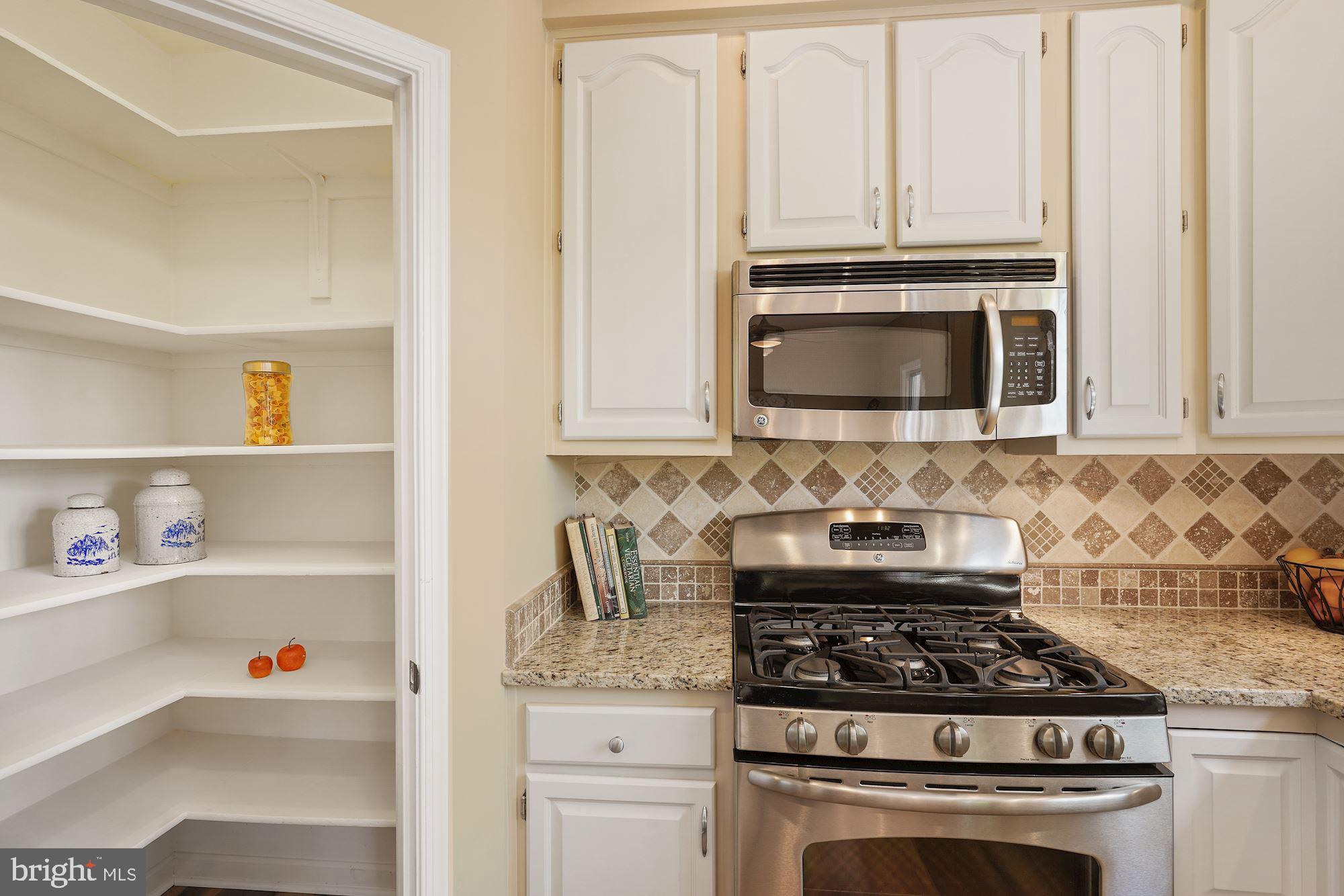 THE MEWS - Residential