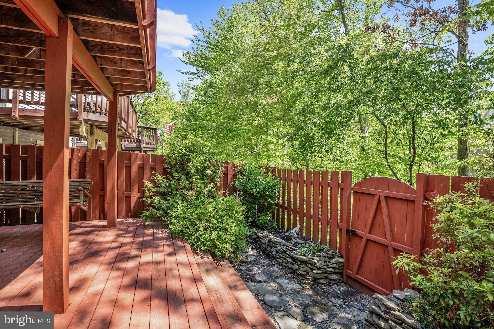 THE MEWS - Residential