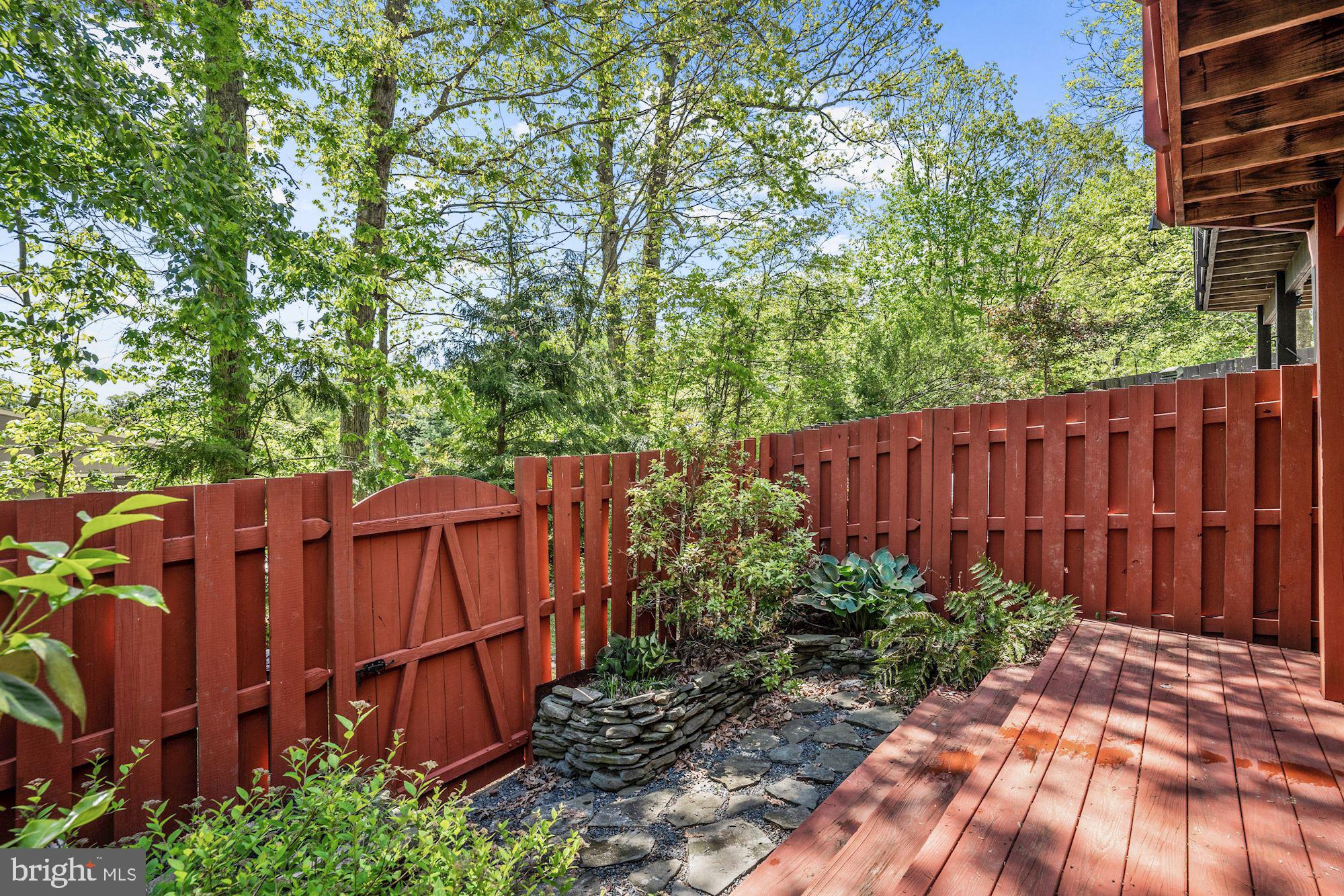 THE MEWS - Residential