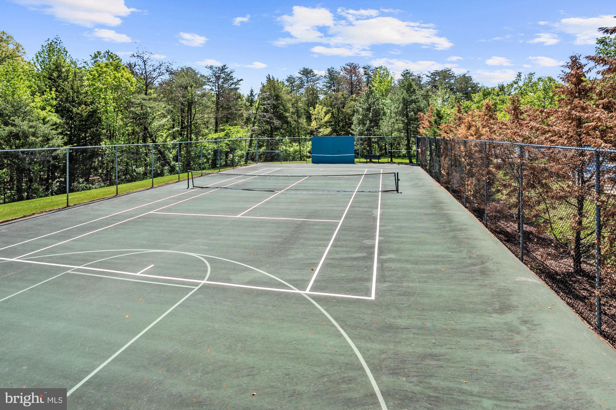 THE MEWS - Residential