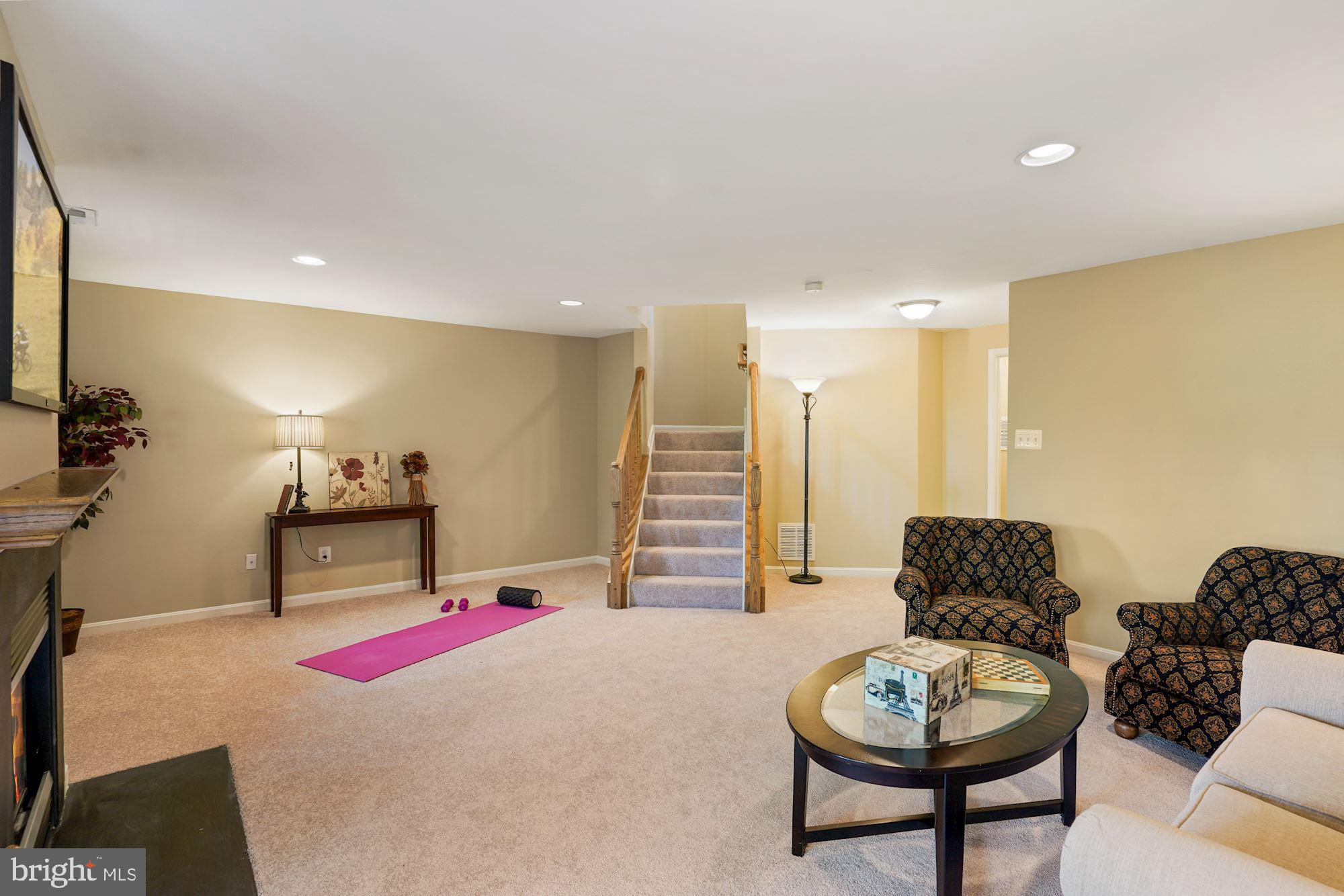 THE MEWS - Residential