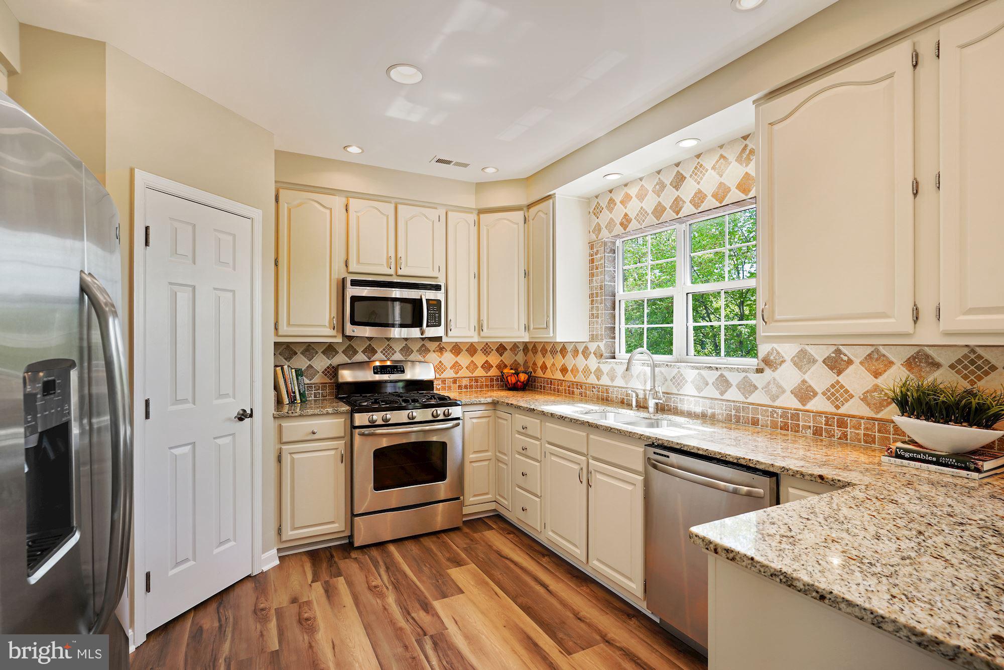 THE MEWS - Residential