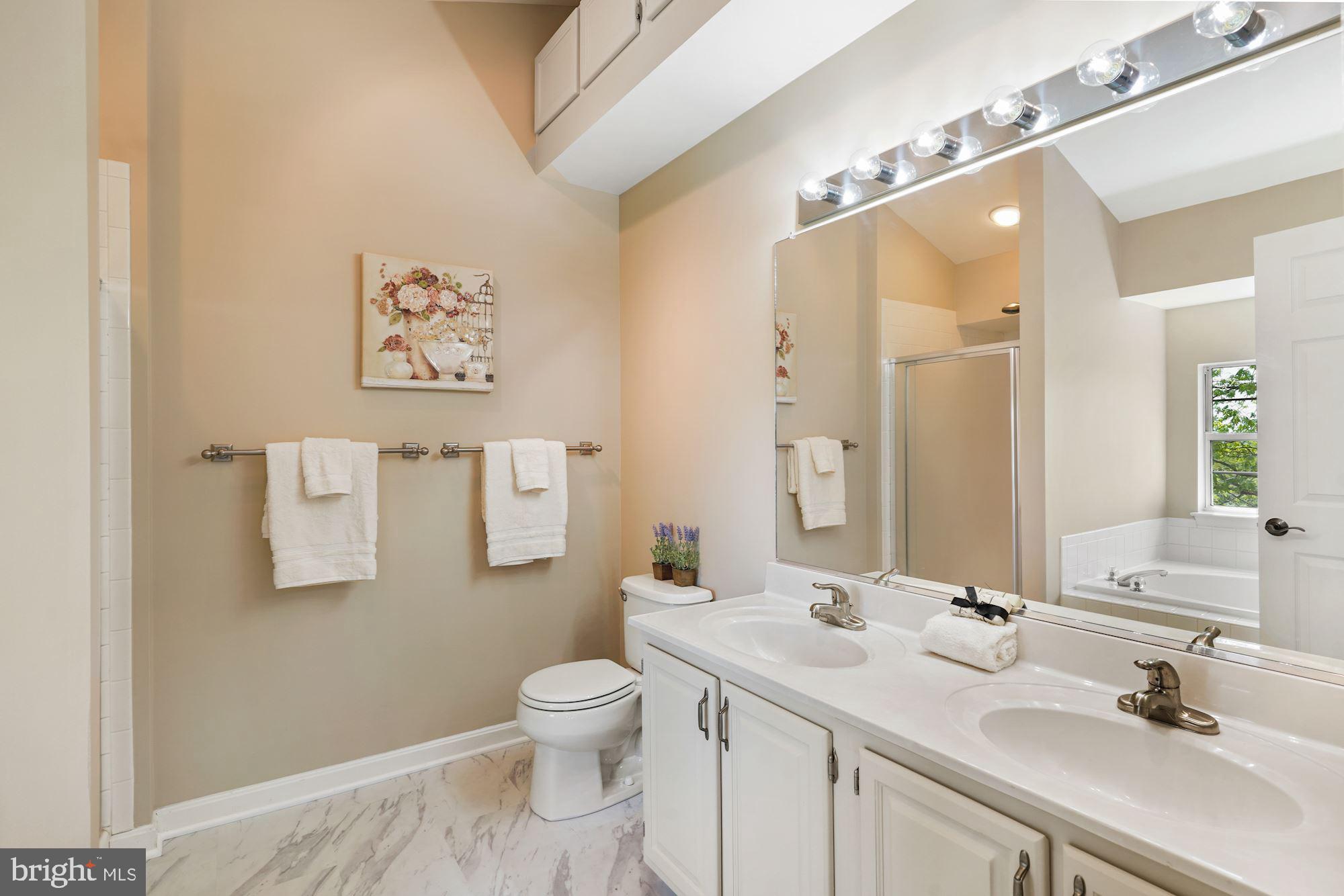 THE MEWS - Residential