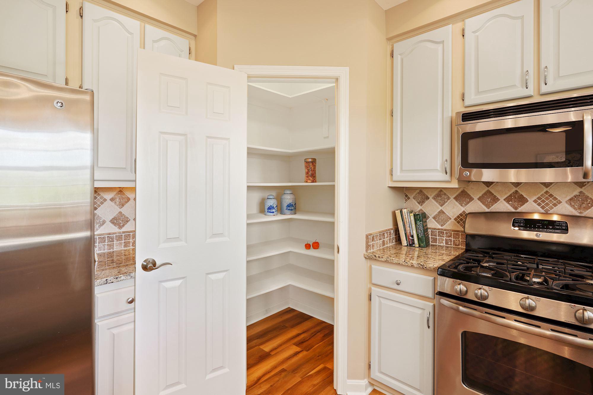 THE MEWS - Residential