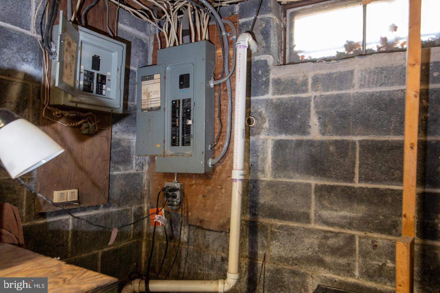 ROSLYN - Residential