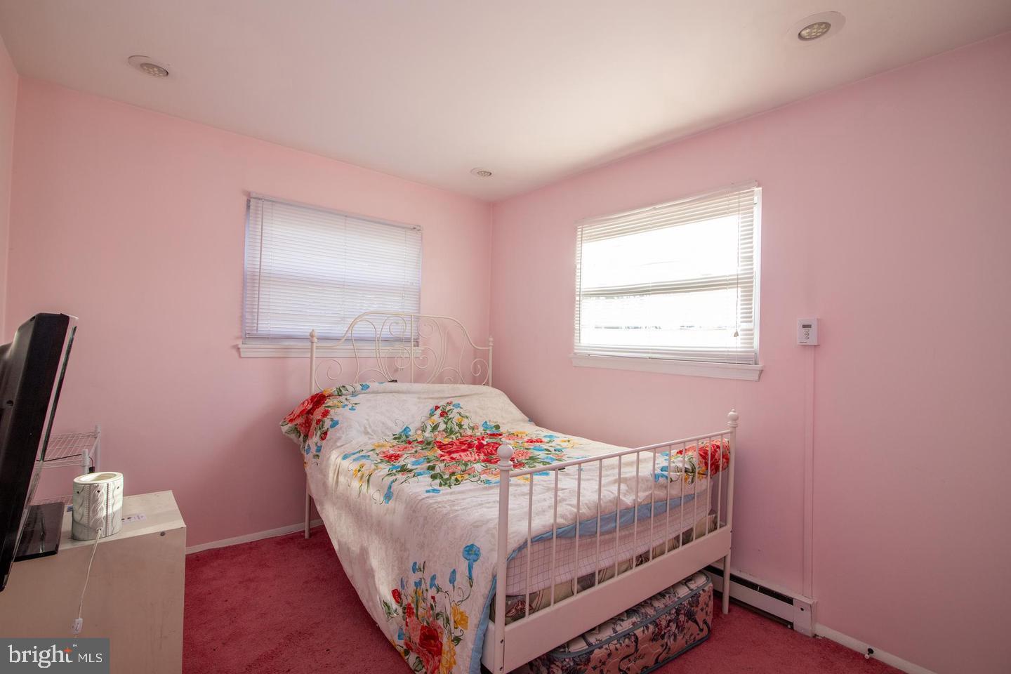 ROSLYN - Residential