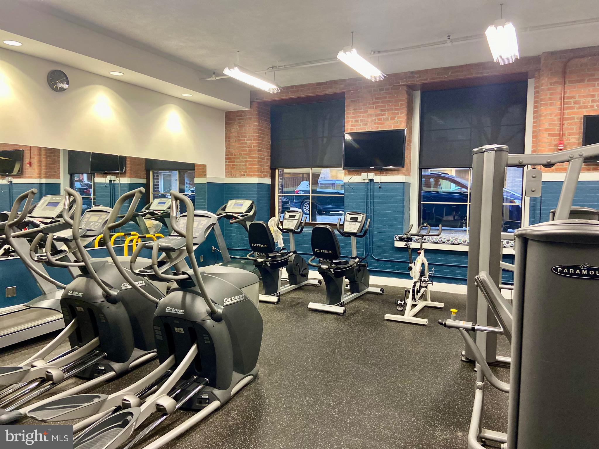 HAWTHORNE - Residential